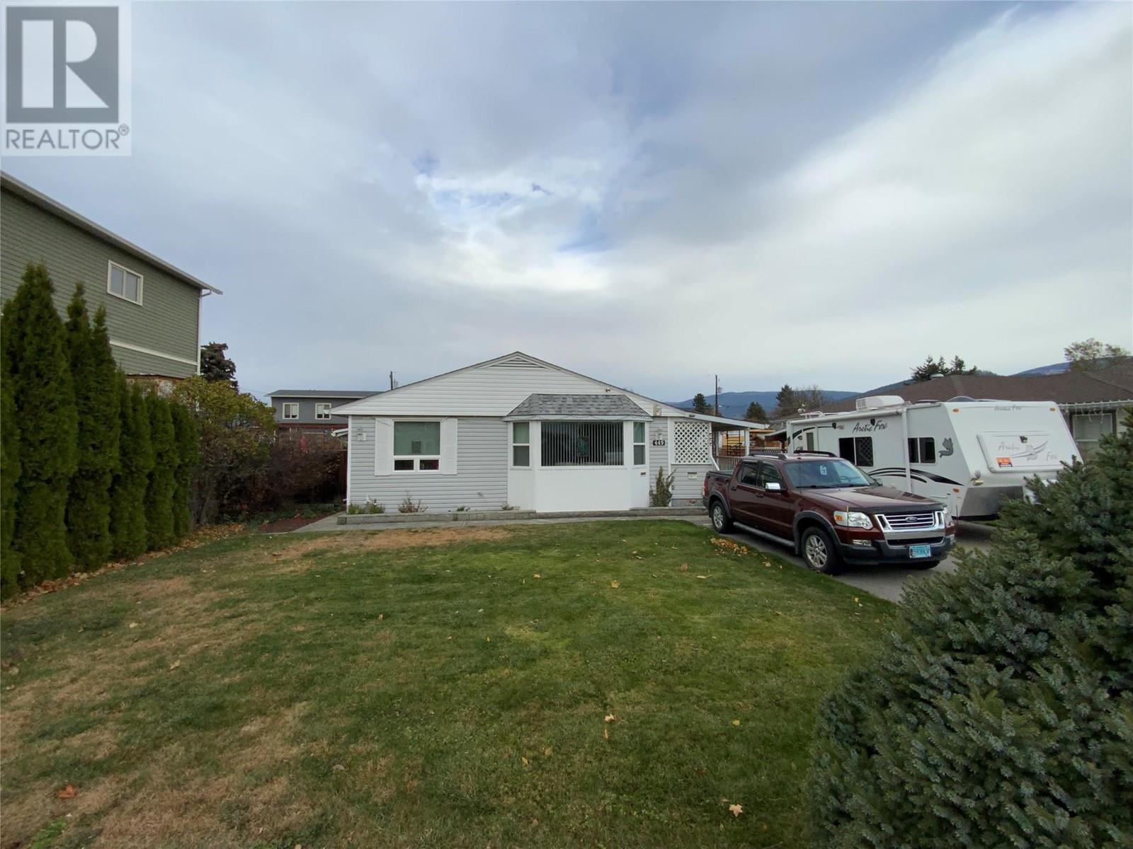 449 Conklin Avenue, Penticton, British Columbia  V2A 2T3 - Photo 1 - 10328207