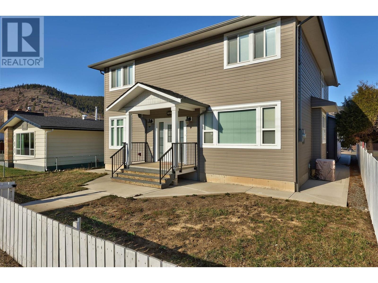 1613 Canford Avenue, Merritt, British Columbia  V1K 1R6 - Photo 5 - 10328208