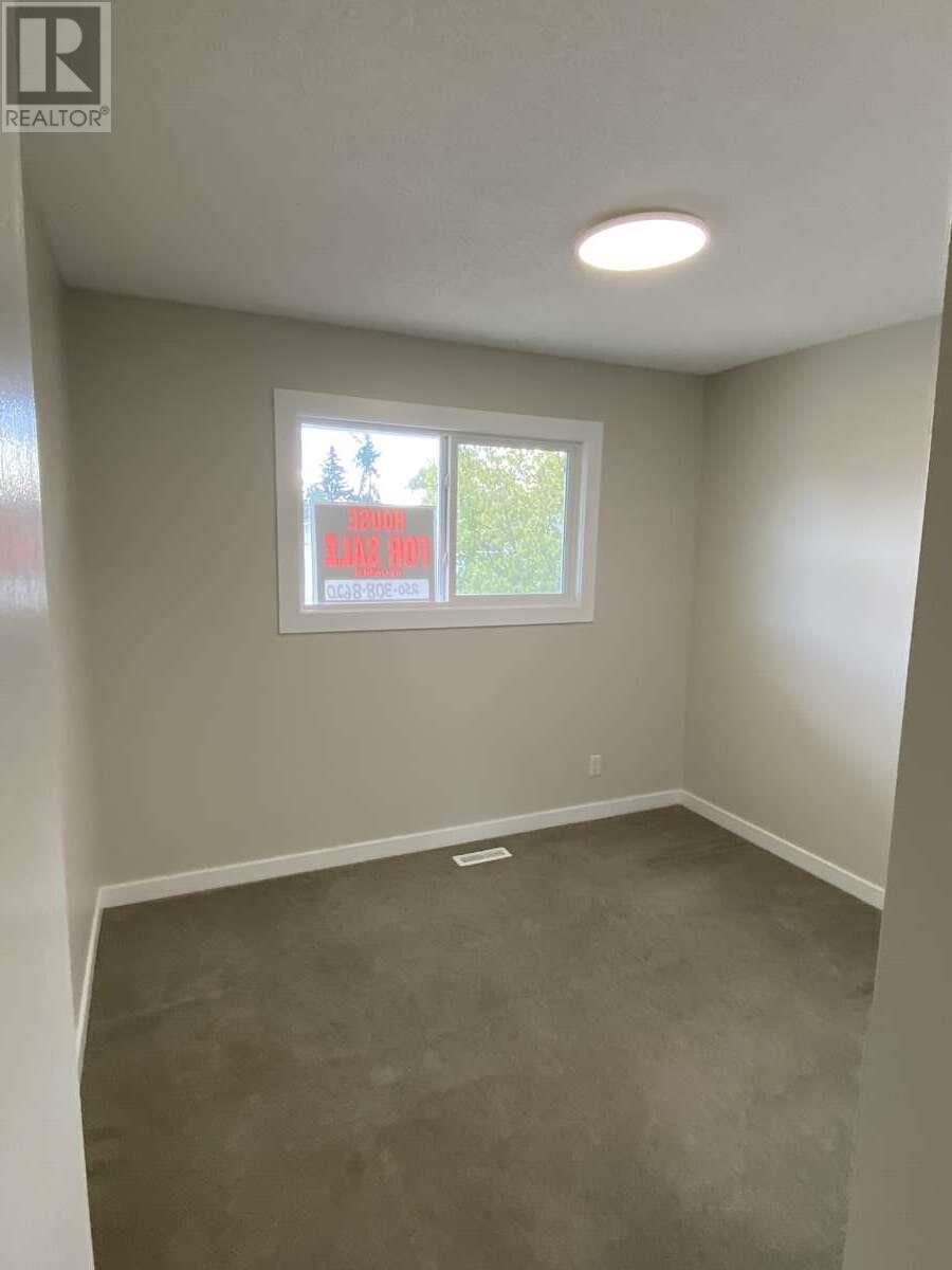 3013 11th Street, Vernon, British Columbia  V1T 7V1 - Photo 11 - 10328233