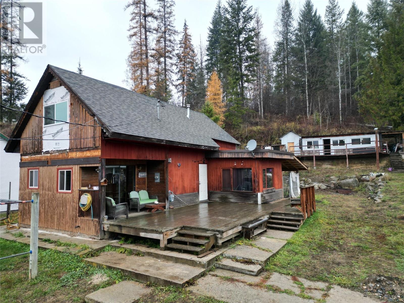 2013 Hepburn Drive, Fruitvale, British Columbia  V0G 1L1 - Photo 1 - 10328247