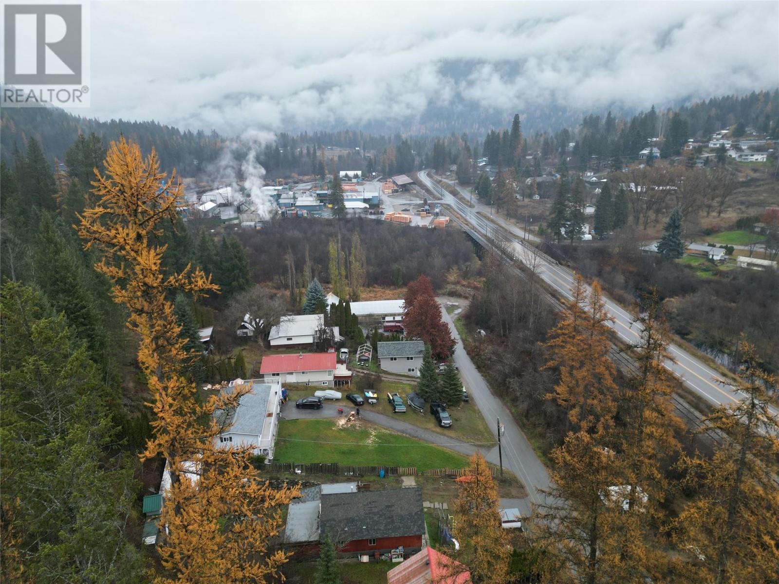 2013 Hepburn Drive, Fruitvale, British Columbia  V0G 1L1 - Photo 34 - 10328247