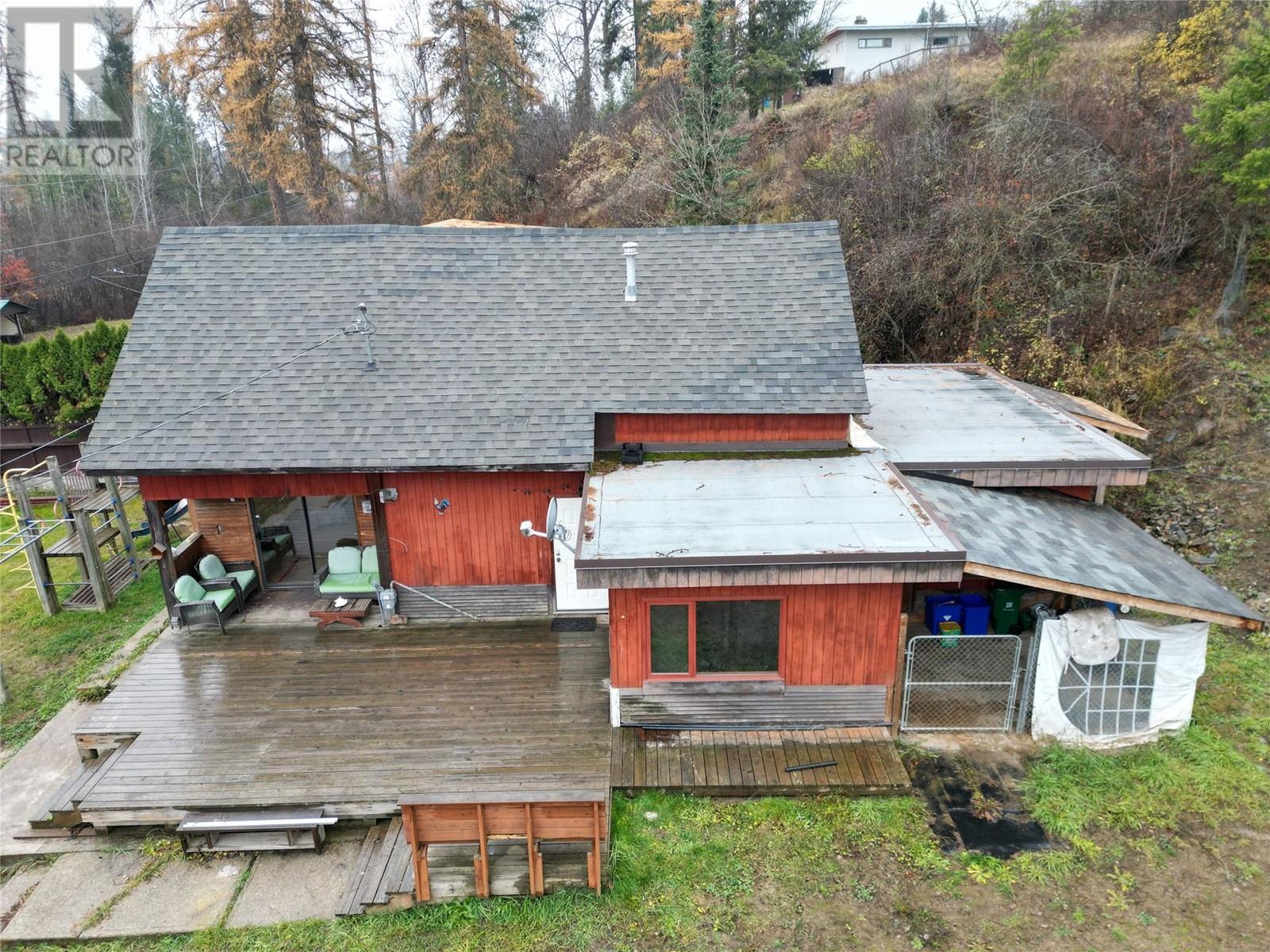 2013 Hepburn Drive, Fruitvale, British Columbia  V0G 1L1 - Photo 36 - 10328247