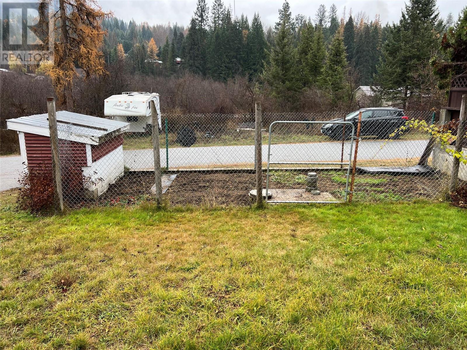 2013 Hepburn Drive, Fruitvale, British Columbia  V0G 1L1 - Photo 43 - 10328247