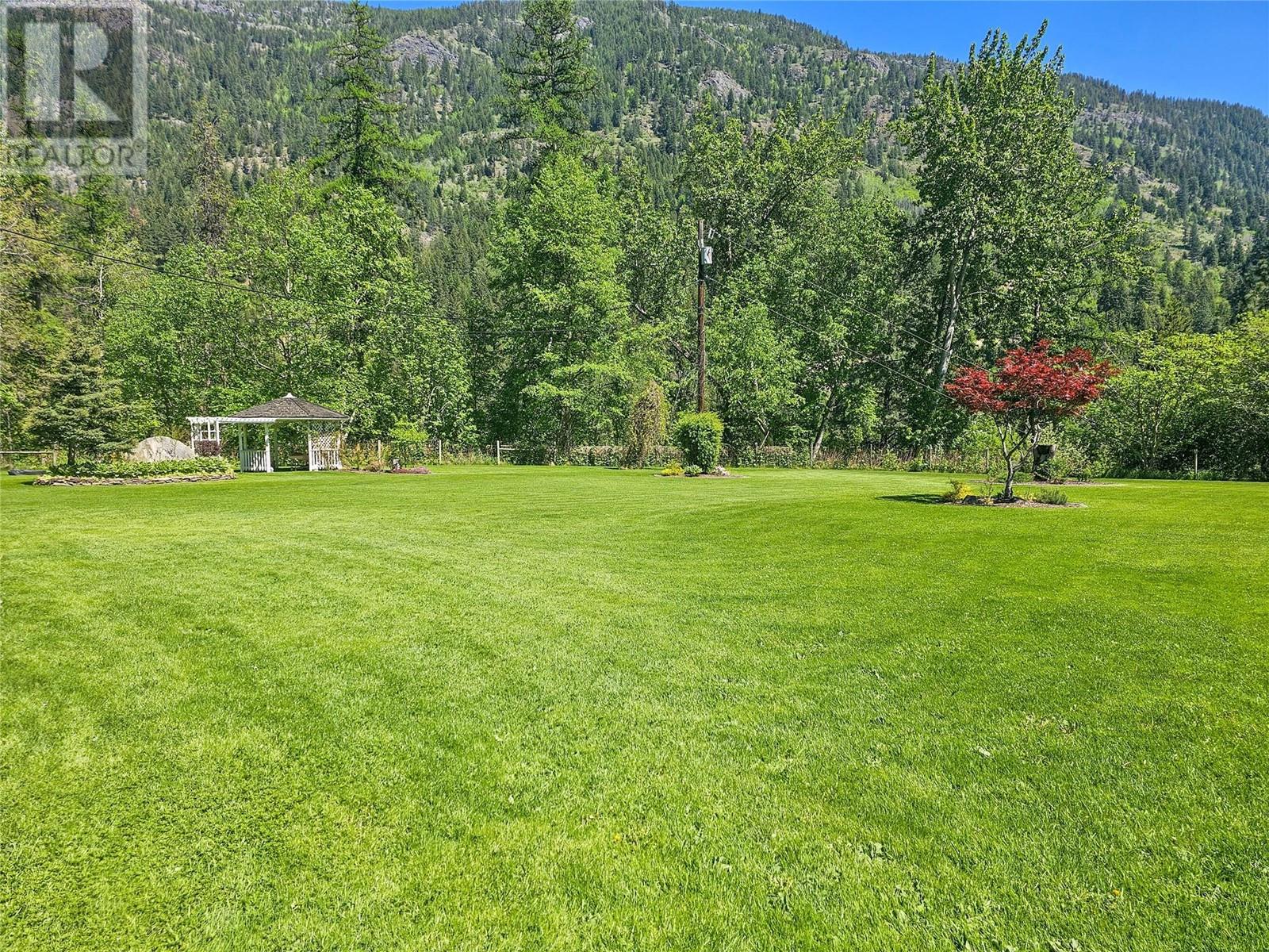 1392 Relkoff Road, Castlegar, British Columbia  V1N 4T8 - Photo 43 - 10328283