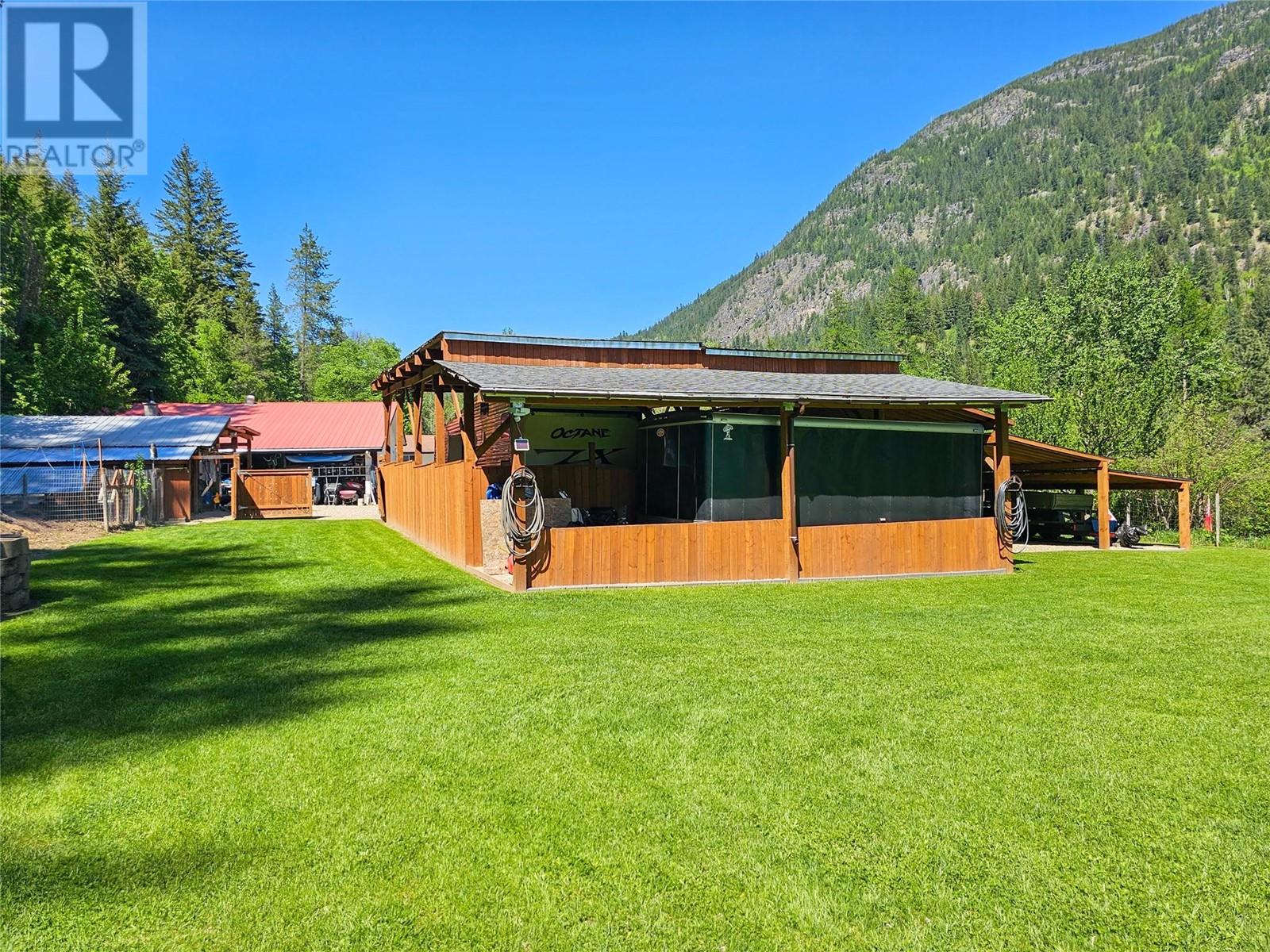 1392 Relkoff Road, Castlegar, British Columbia  V1N 4T8 - Photo 70 - 10328283