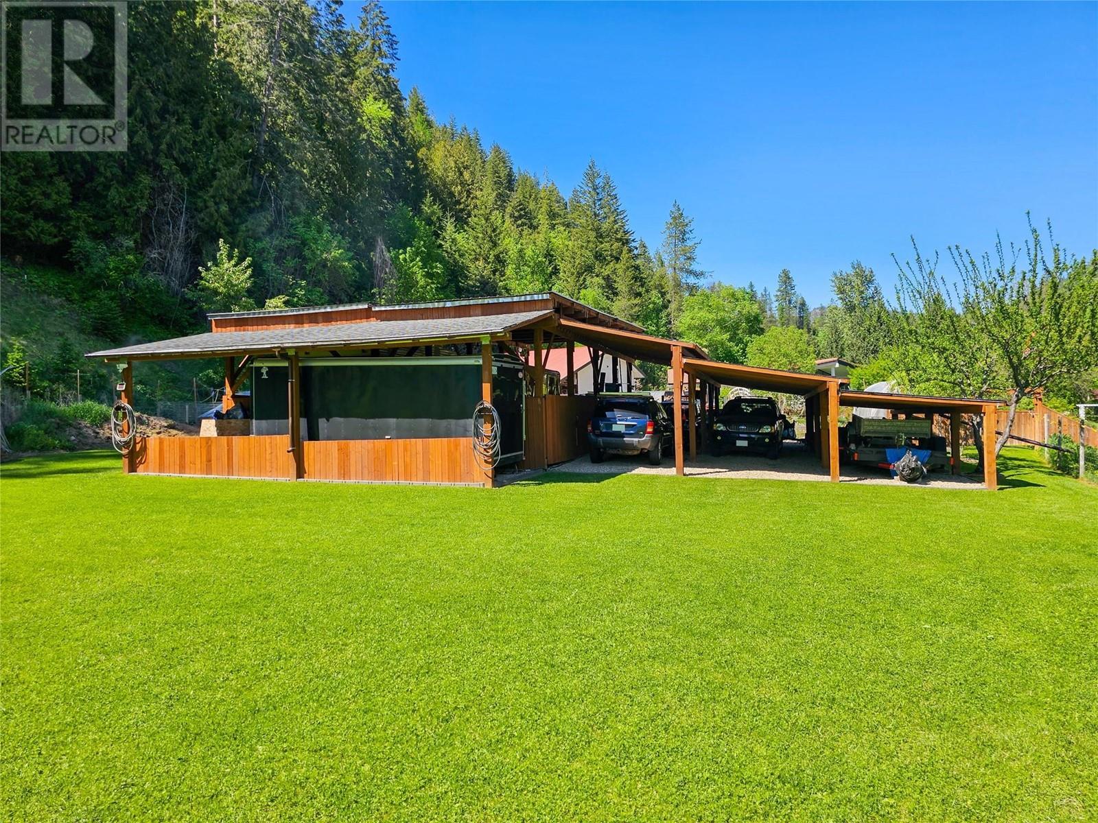 1392 Relkoff Road, Castlegar, British Columbia  V1N 4T8 - Photo 71 - 10328283