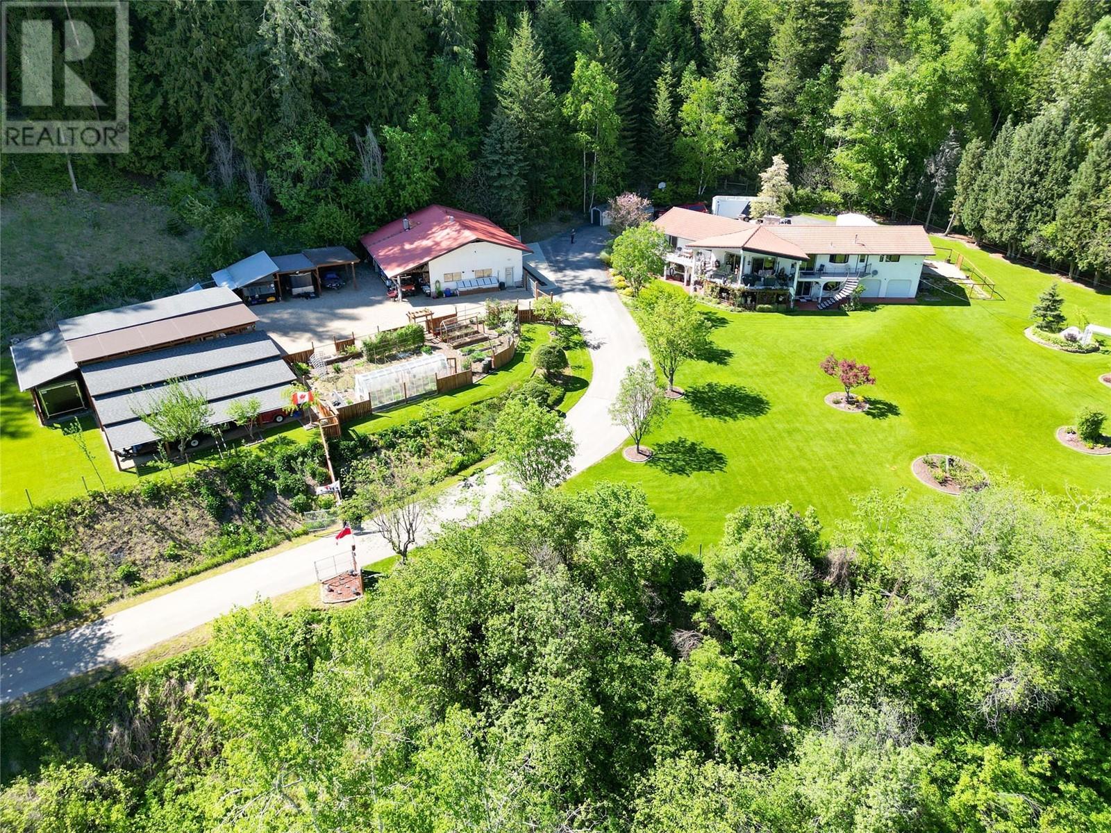 1392 Relkoff Road, Castlegar, British Columbia  V1N 4T8 - Photo 80 - 10328283