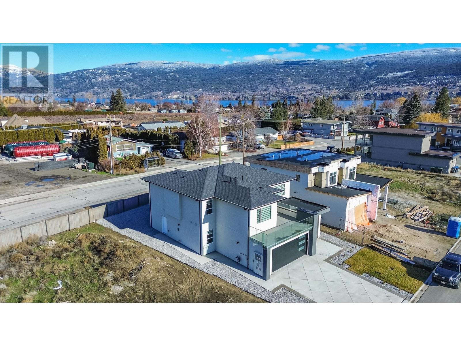 1724 Treffry Place, Summerland, British Columbia  V0H 1Z9 - Photo 6 - 10328263