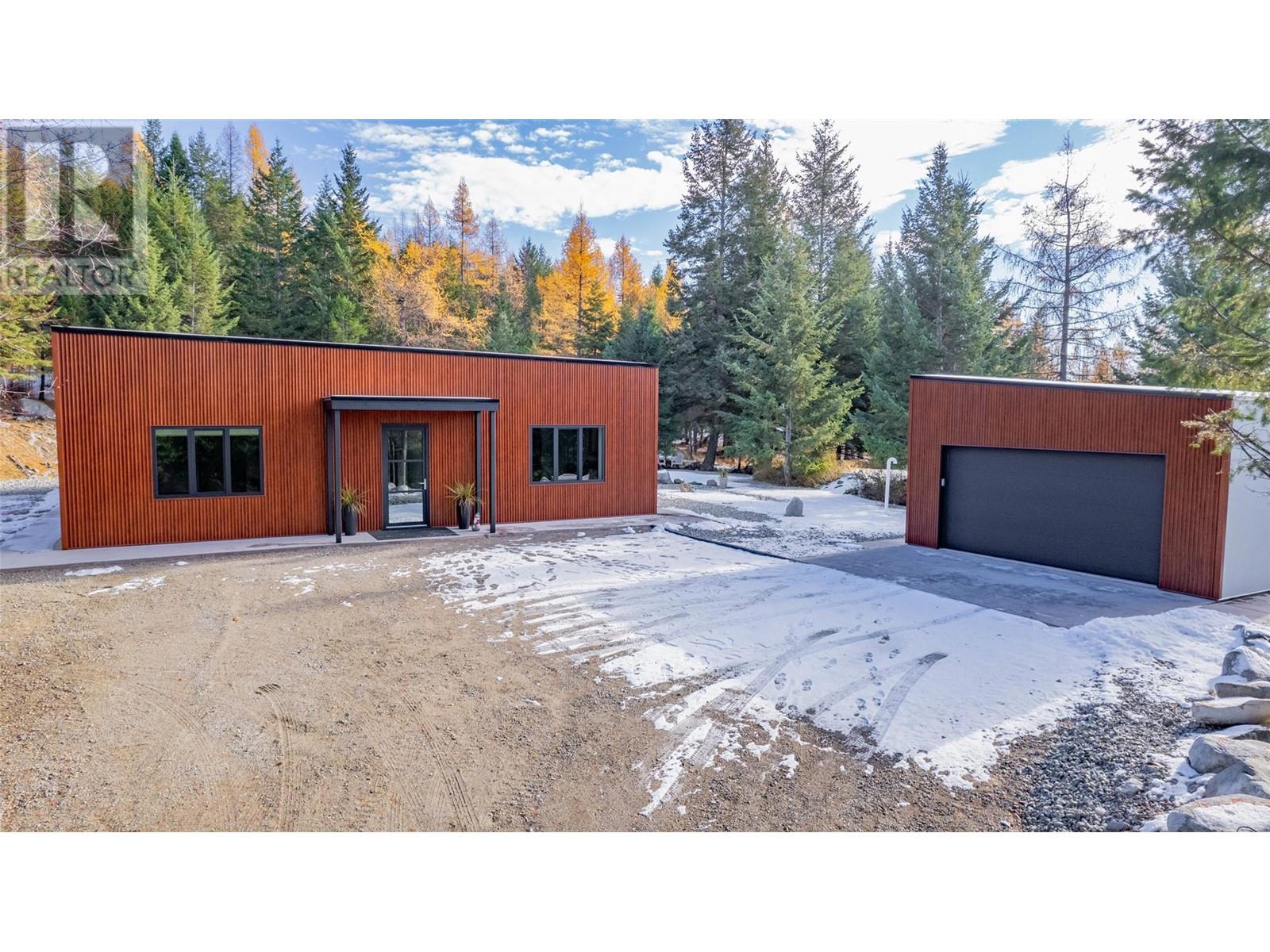 1324 Timberwolf Trail Road, Bridesville, British Columbia  V0H 1Y0 - Photo 3 - 10328189