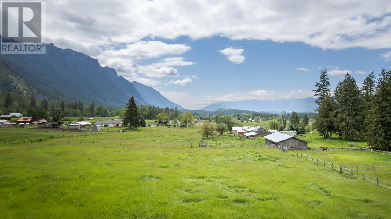 4512 48th Street, Canyon, British Columbia  V0B 1C1 - Photo 22 - 10328391