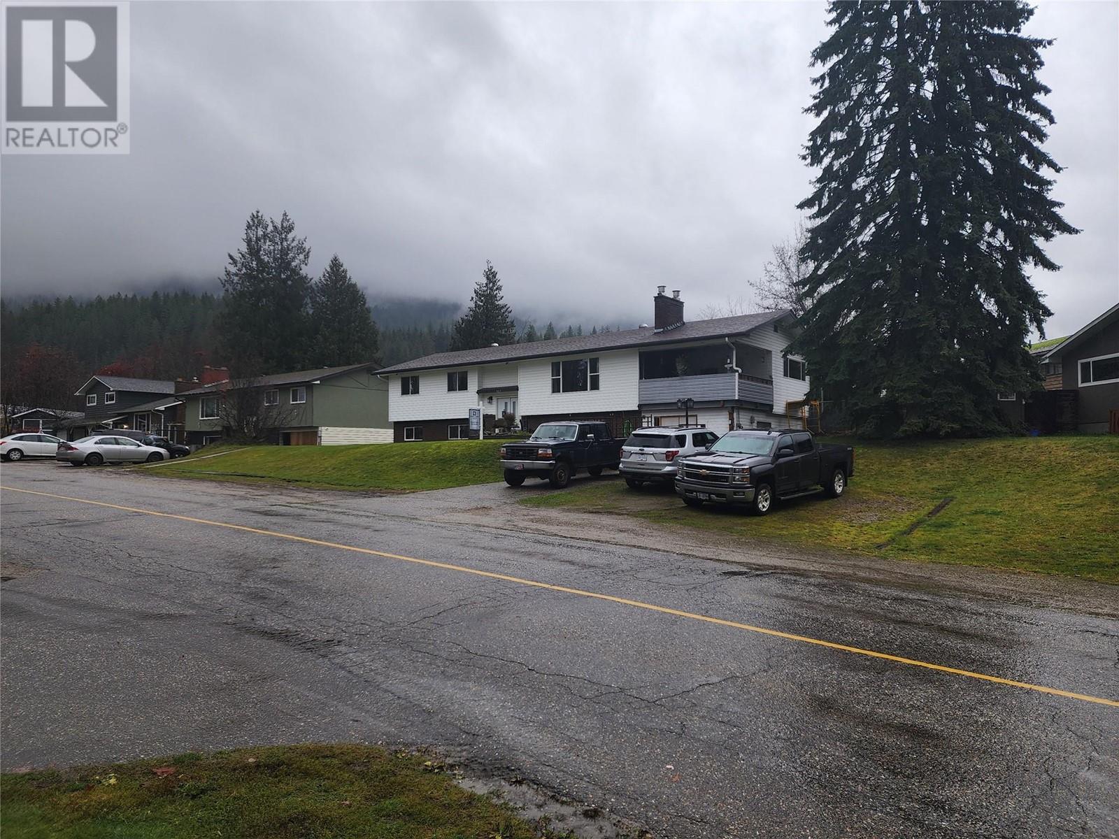 162 Pearkes Drive, Revelstoke, British Columbia  V0E 2S0 - Photo 6 - 10327801