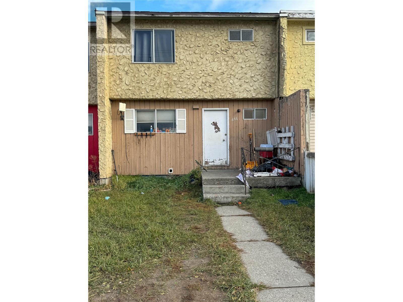 1666 Douglas Street, Merritt, British Columbia  V1K 1B8 - Photo 1 - 10327923