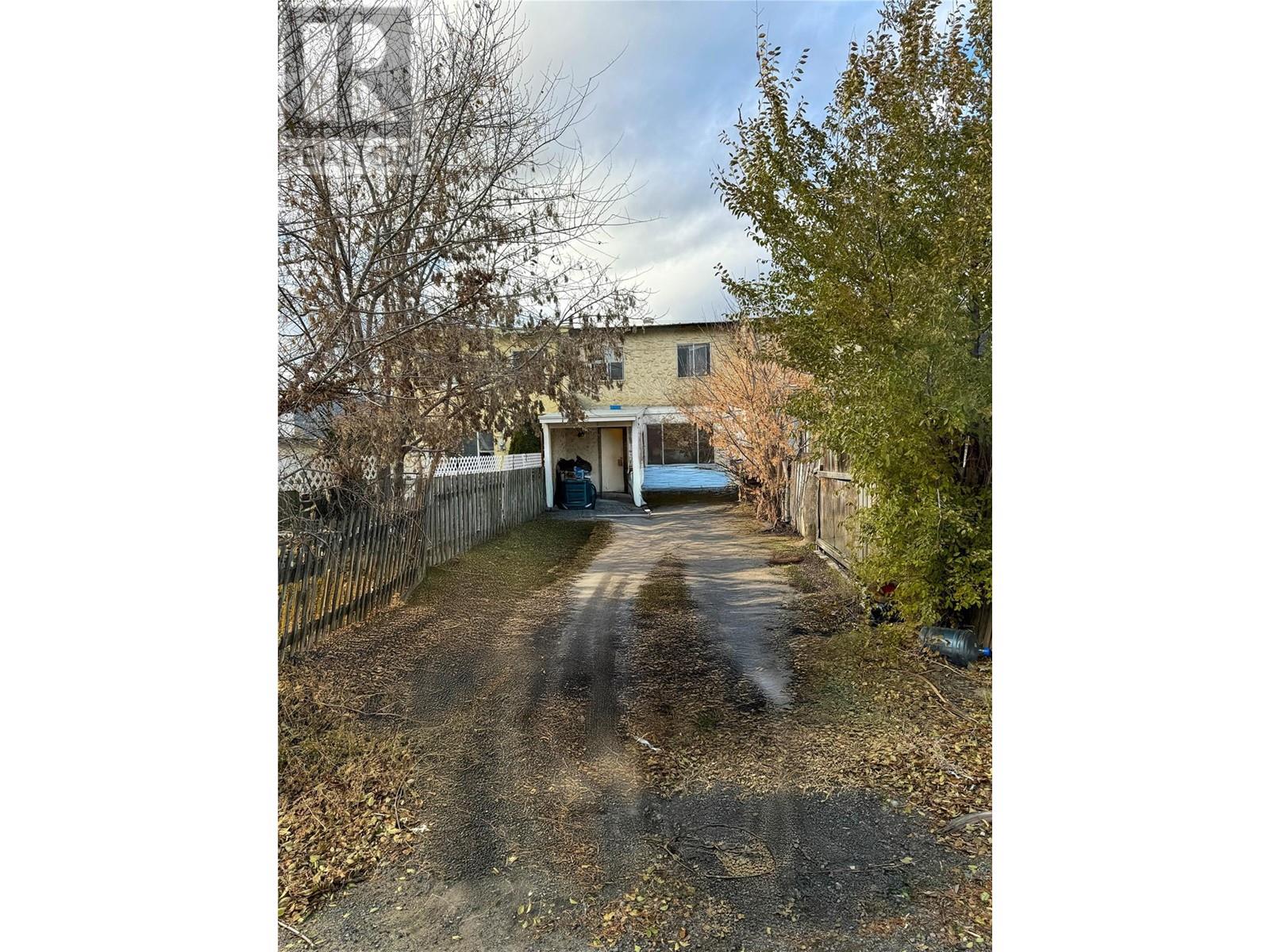 1666 Douglas Street, Merritt, British Columbia  V1K 1B8 - Photo 2 - 10327923