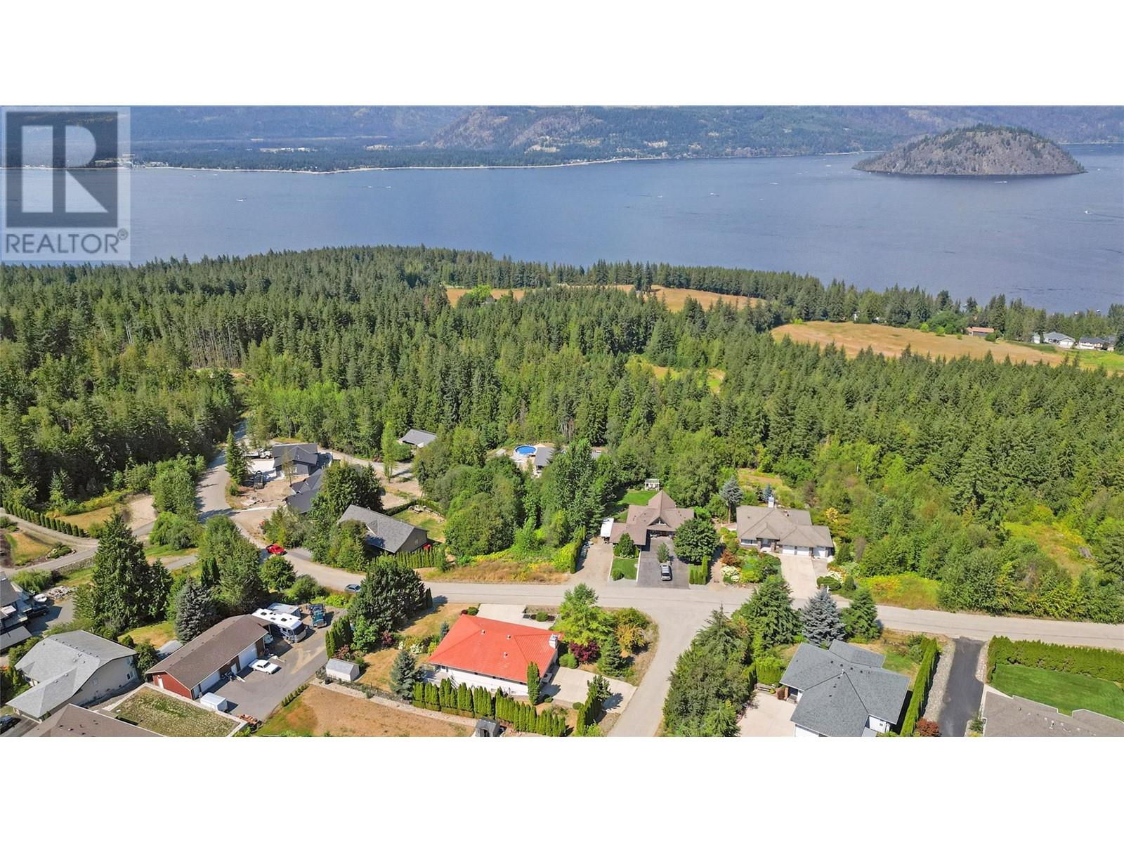 2143 Pleasant Dale Road W, Blind Bay, British Columbia  V0E 2W1 - Photo 4 - 10328326