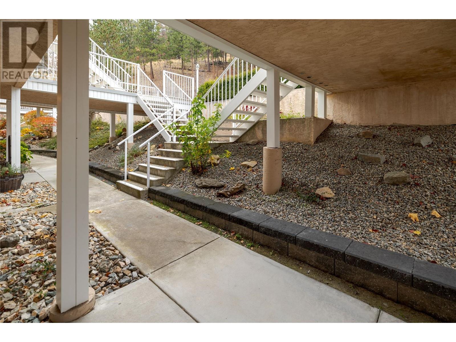 4630 Ponderosa Drive Unit# 113, Peachland, British Columbia  V0H 1X5 - Photo 3 - 10328299