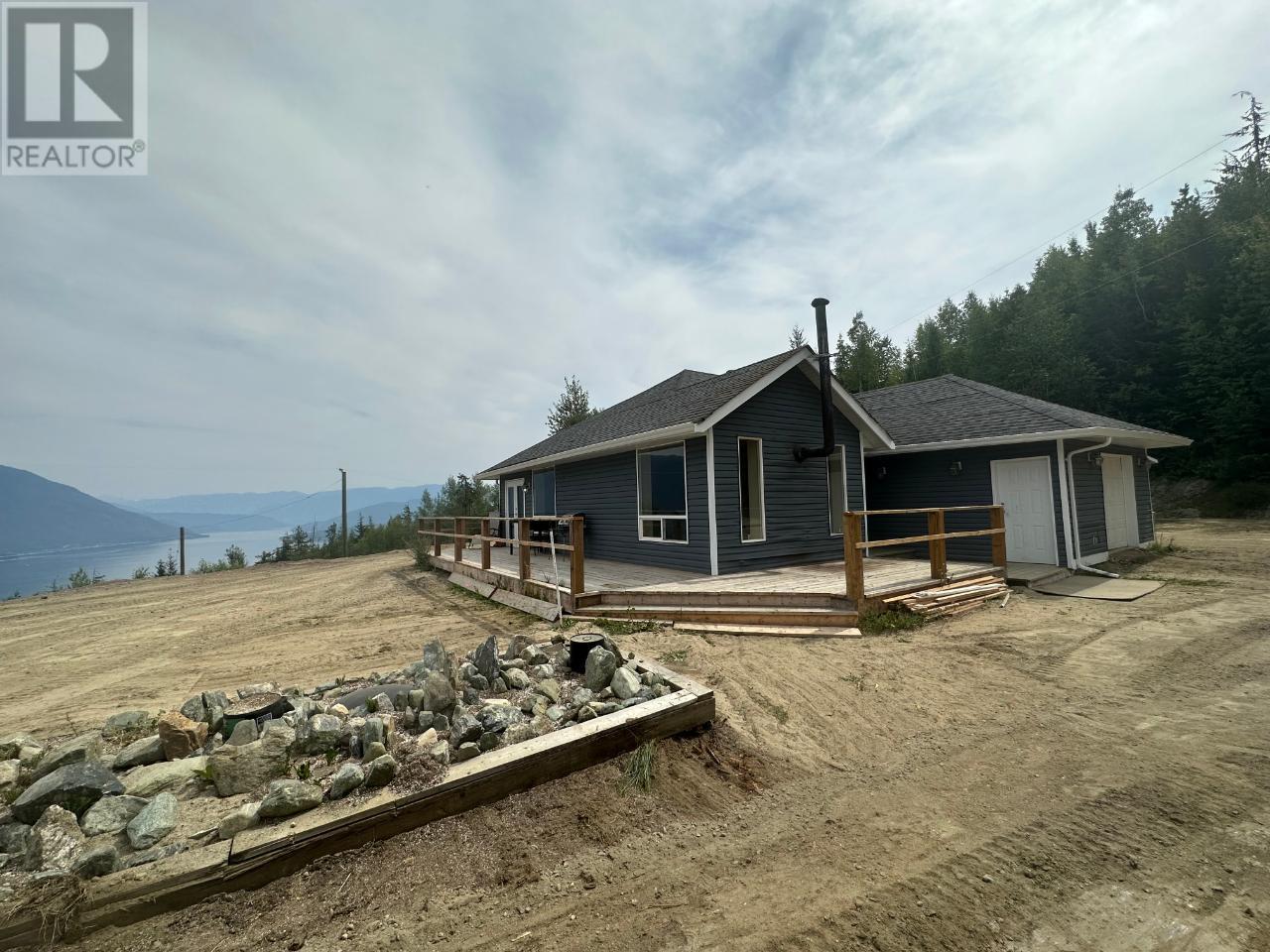 4652 Rose Crescent, Eagle Bay, British Columbia  V0E 1T0 - Photo 4 - 10328455