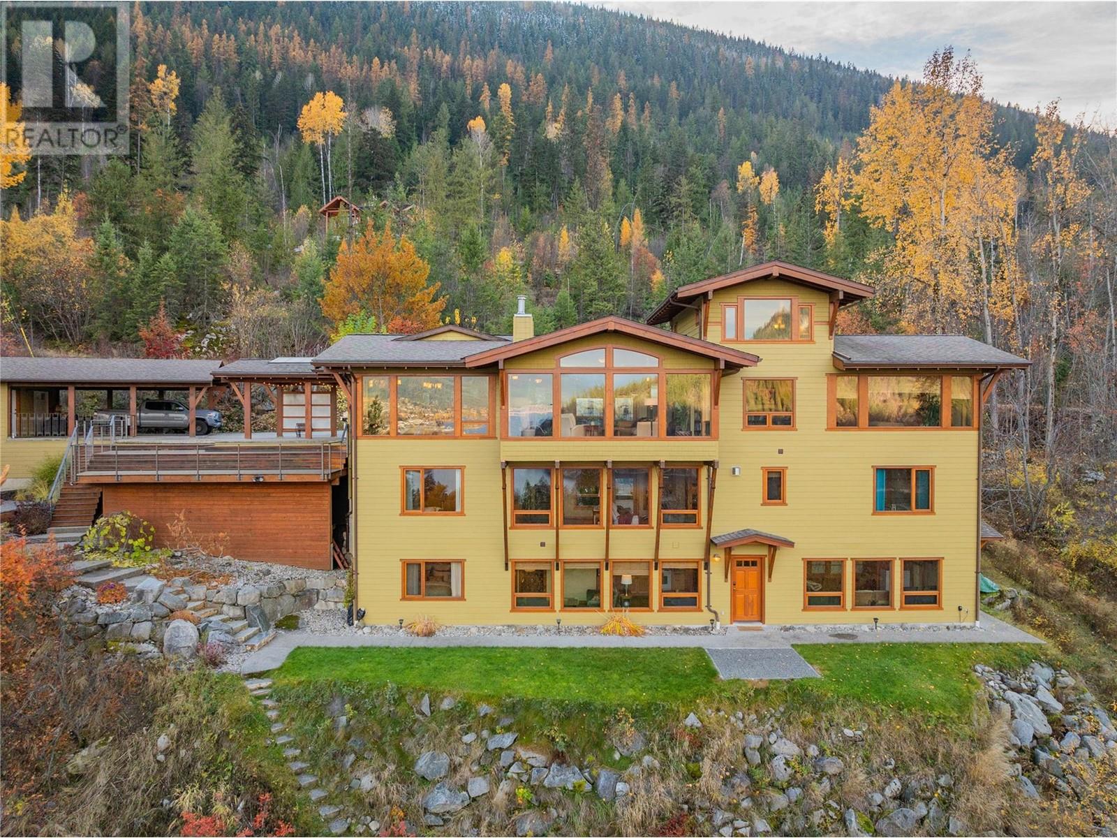 1630 Knox Road, Nelson, British Columbia  V1L 6Y6 - Photo 1 - 10328468