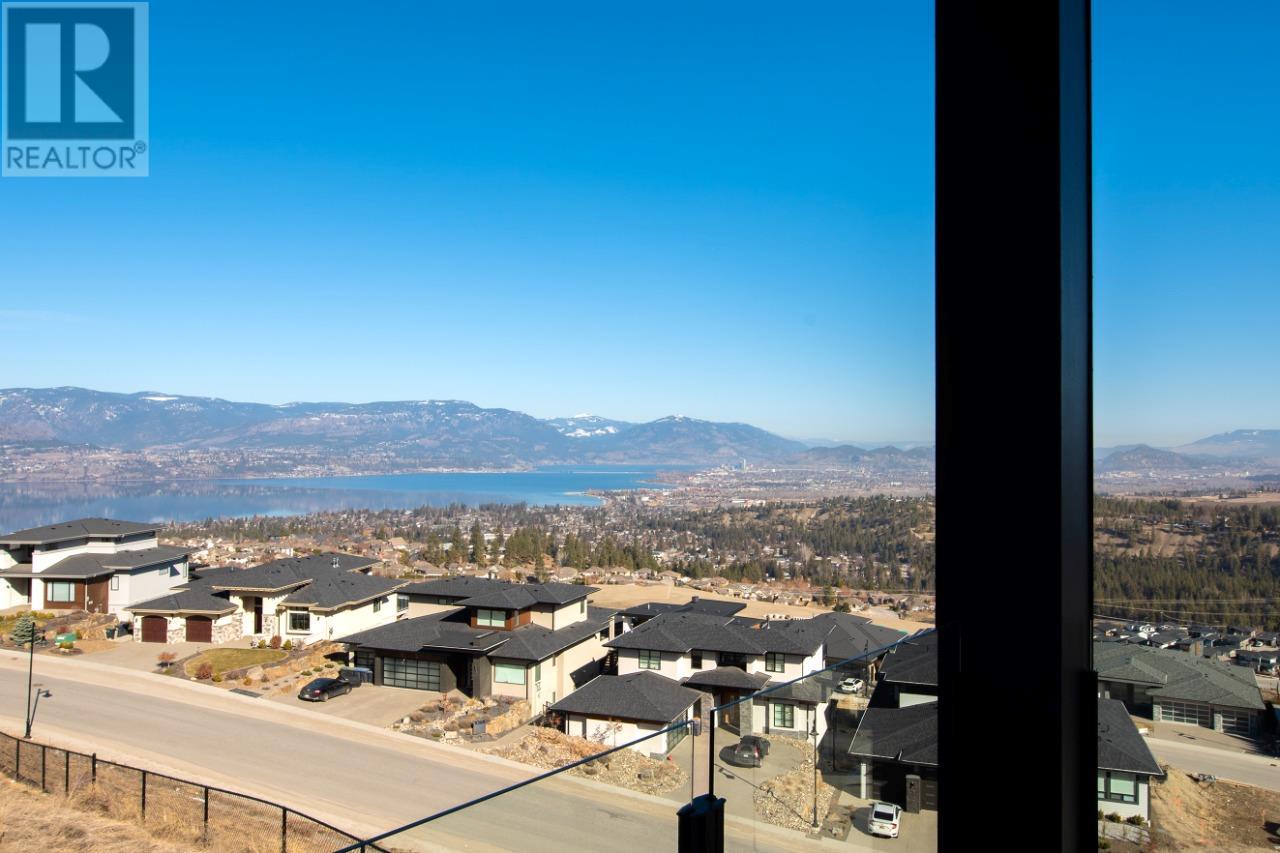 1018 Emslie Street, Kelowna, British Columbia  V1W 5J1 - Photo 14 - 10328457