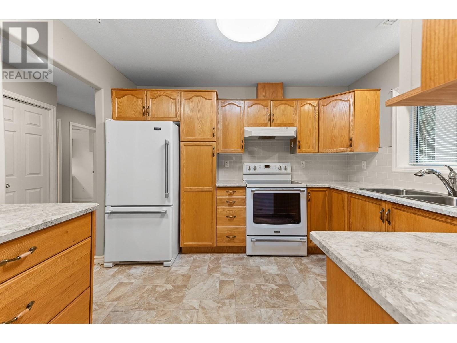 2245 Atkinson Street Unit# 101, Penticton, British Columbia  V2A 8R7 - Photo 6 - 10328493