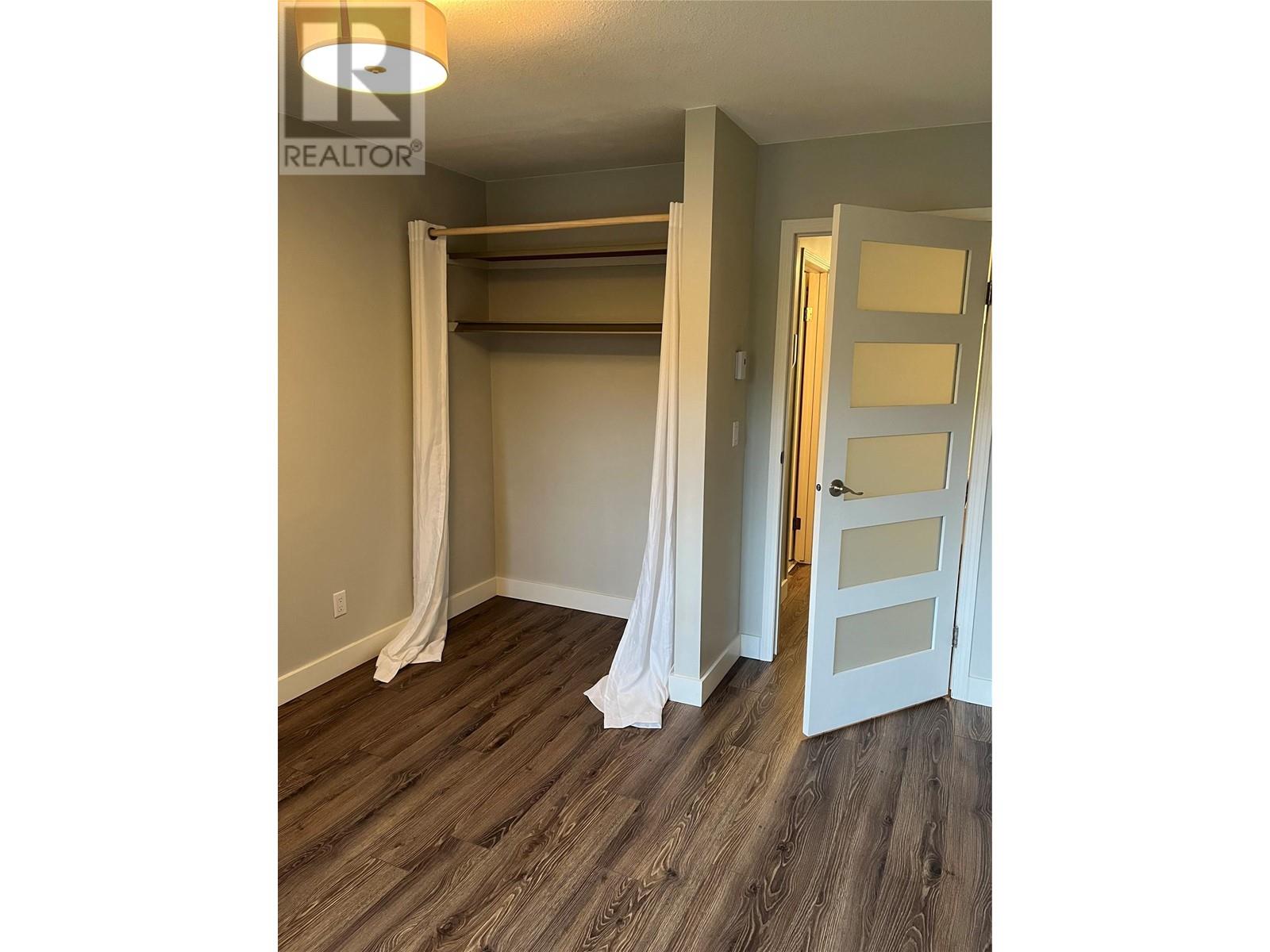 150 Skaha Place Unit# 201, Penticton, British Columbia  V2A 7K1 - Photo 12 - 10328489