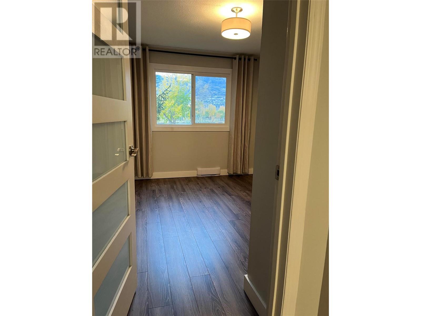 150 Skaha Place Unit# 201, Penticton, British Columbia  V2A 7K1 - Photo 13 - 10328489