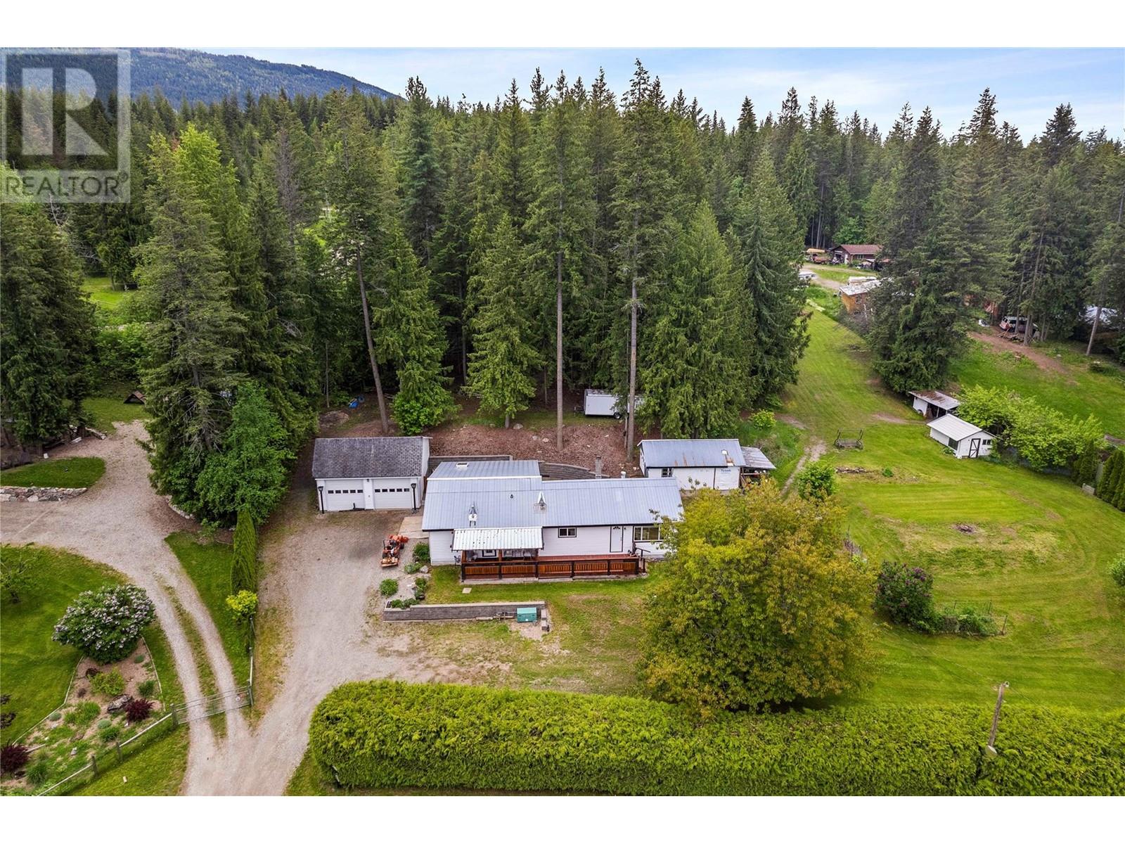 2885 White Lake Road, Sorrento, British Columbia  V0E 2W0 - Photo 27 - 10326658