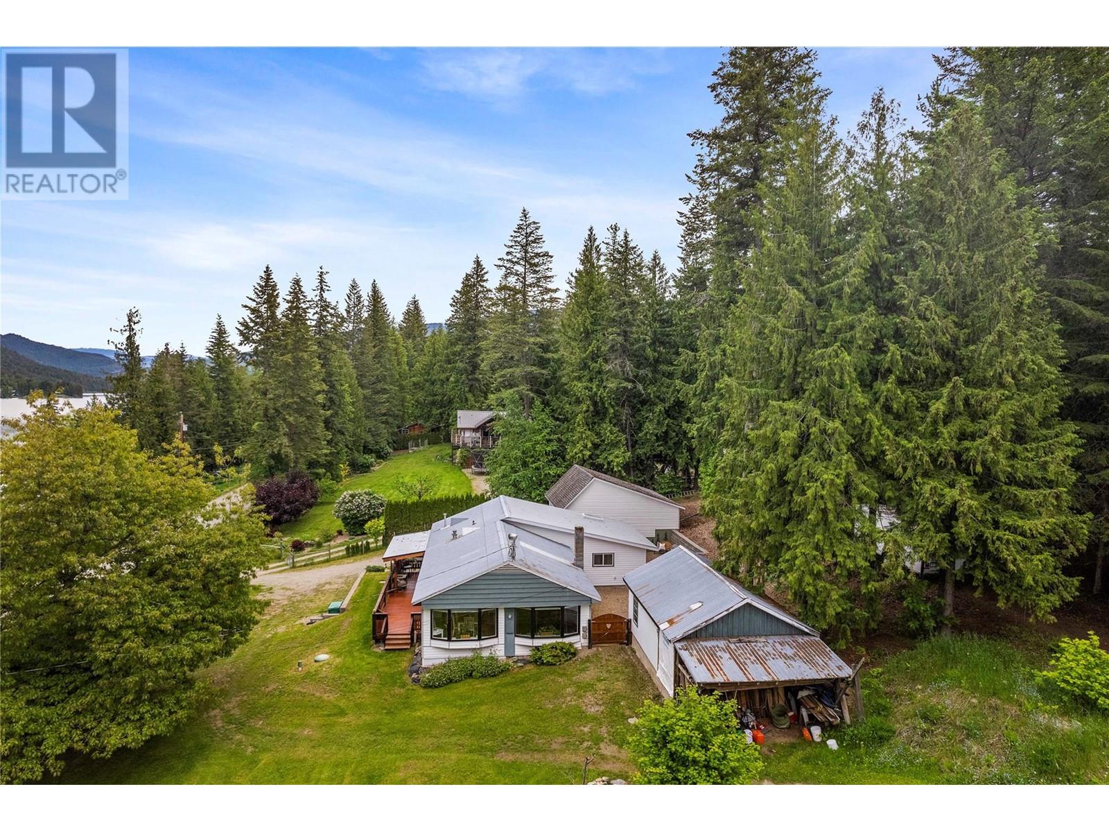 2885 White Lake Road, Sorrento, British Columbia  V0E 2W0 - Photo 30 - 10326658