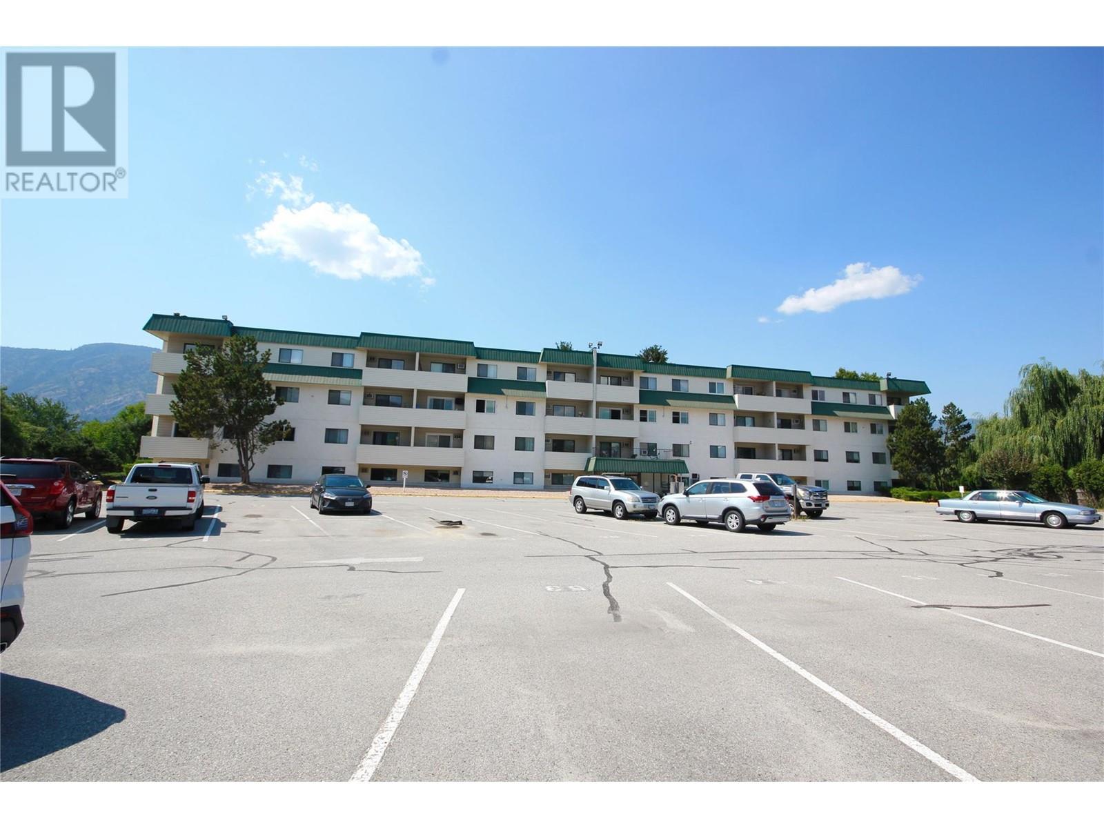 150 Skaha Place Unit# 402, Penticton, British Columbia  V2A 7K1 - Photo 2 - 10328715