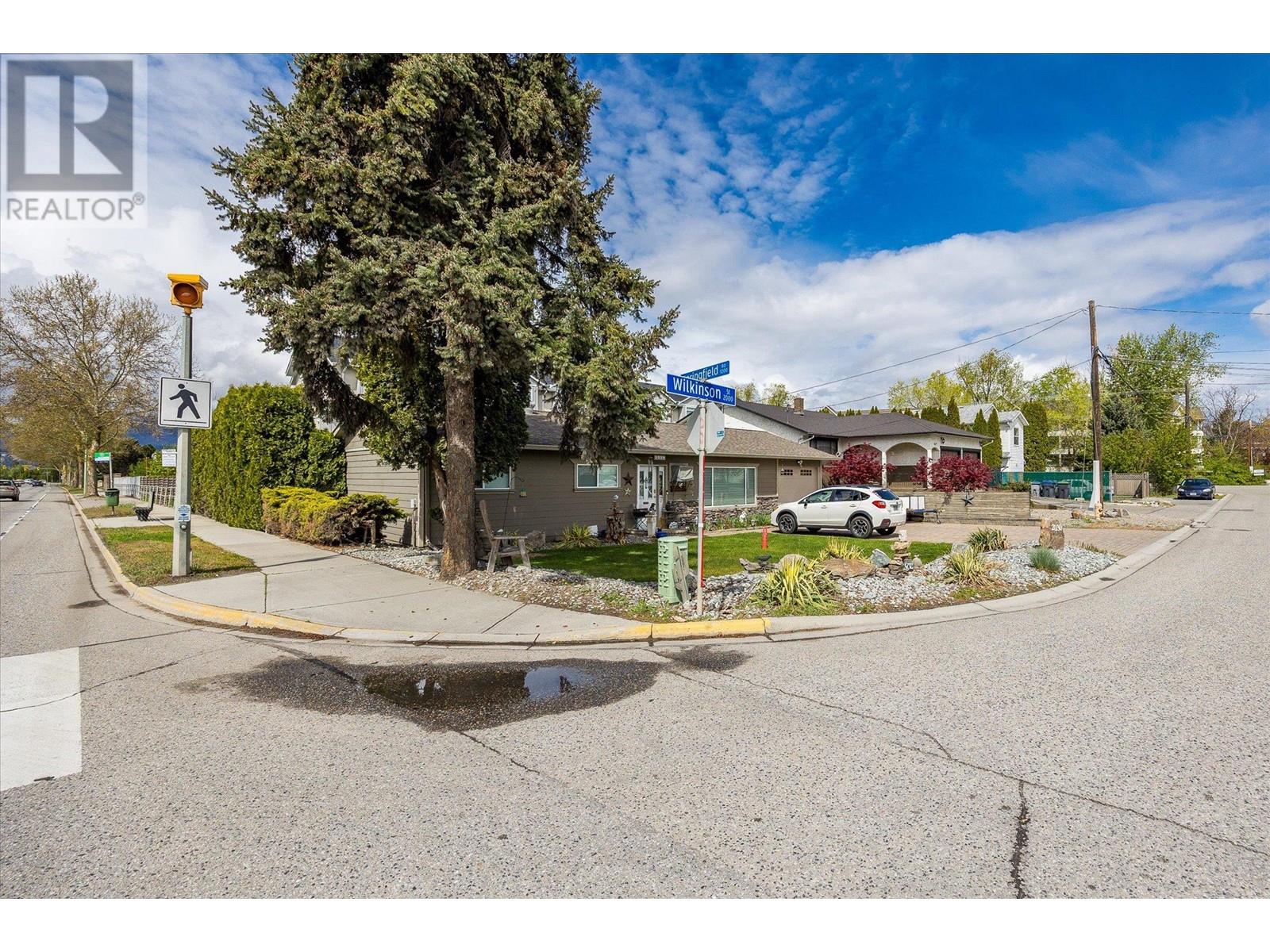 2030 Wilkinson Street, Kelowna, British Columbia  V1Y 3Z8 - Photo 27 - 10328720