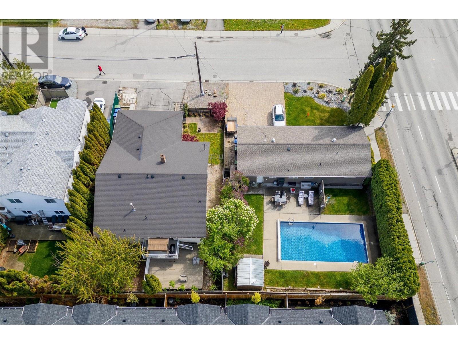 2030 Wilkinson Street, Kelowna, British Columbia  V1Y 3Z8 - Photo 8 - 10328720