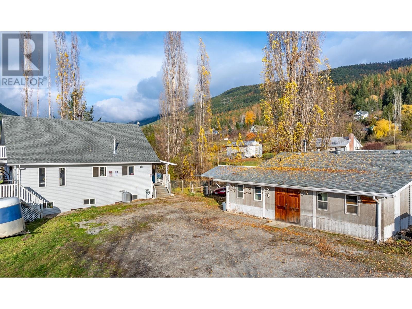 610 Wynndel Road, Wynndel, British Columbia  V0B 2N0 - Photo 4 - 10328822