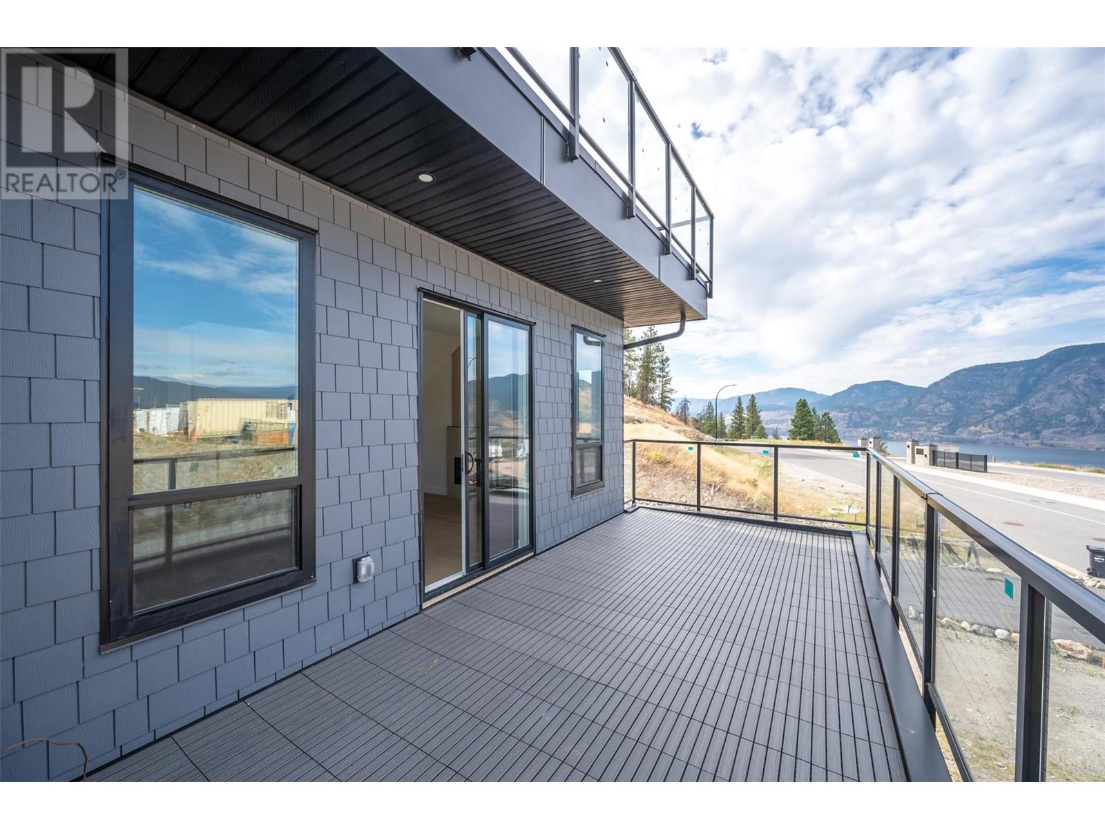 3304 Evergreen Drive, Penticton, British Columbia  V2A 9A9 - Photo 34 - 10328925