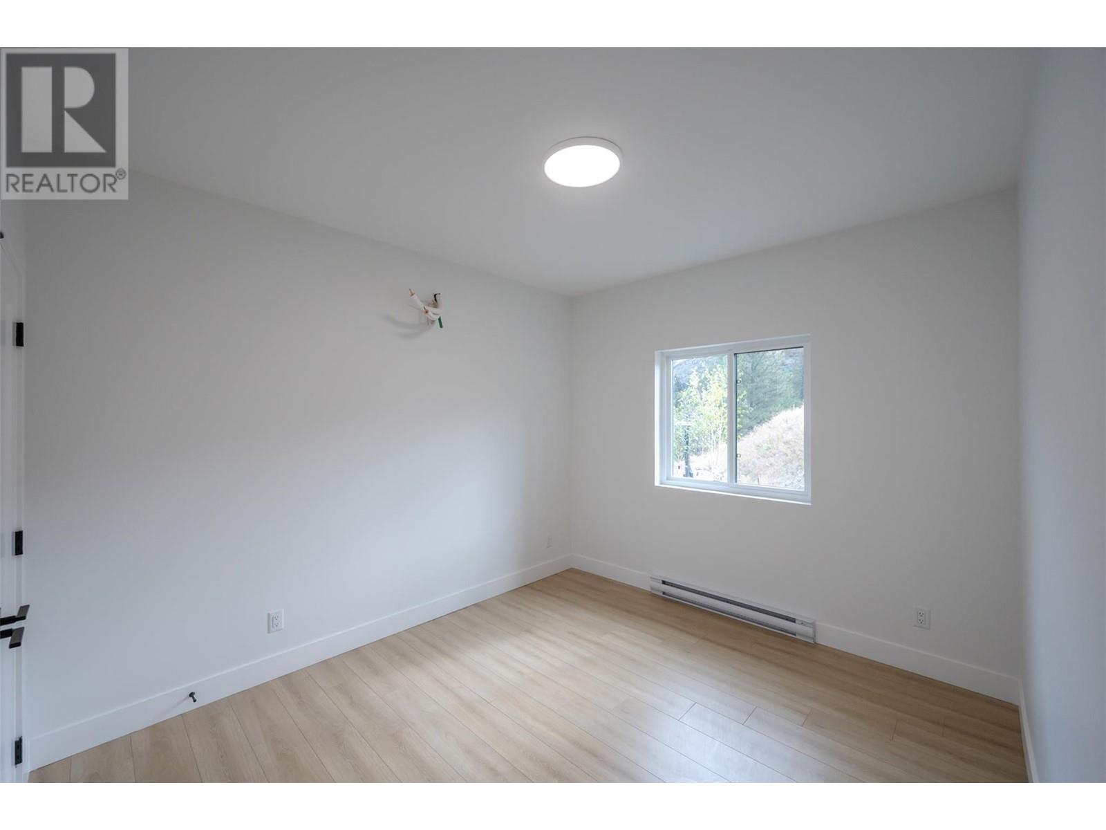 3304 Evergreen Drive, Penticton, British Columbia  V2A 9A9 - Photo 74 - 10328925