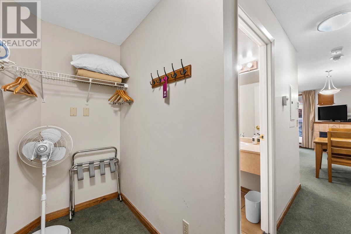 3160 Creekside Way Unit# 302, Sun Peaks, British Columbia  V0E 5N0 - Photo 14 - 10328992