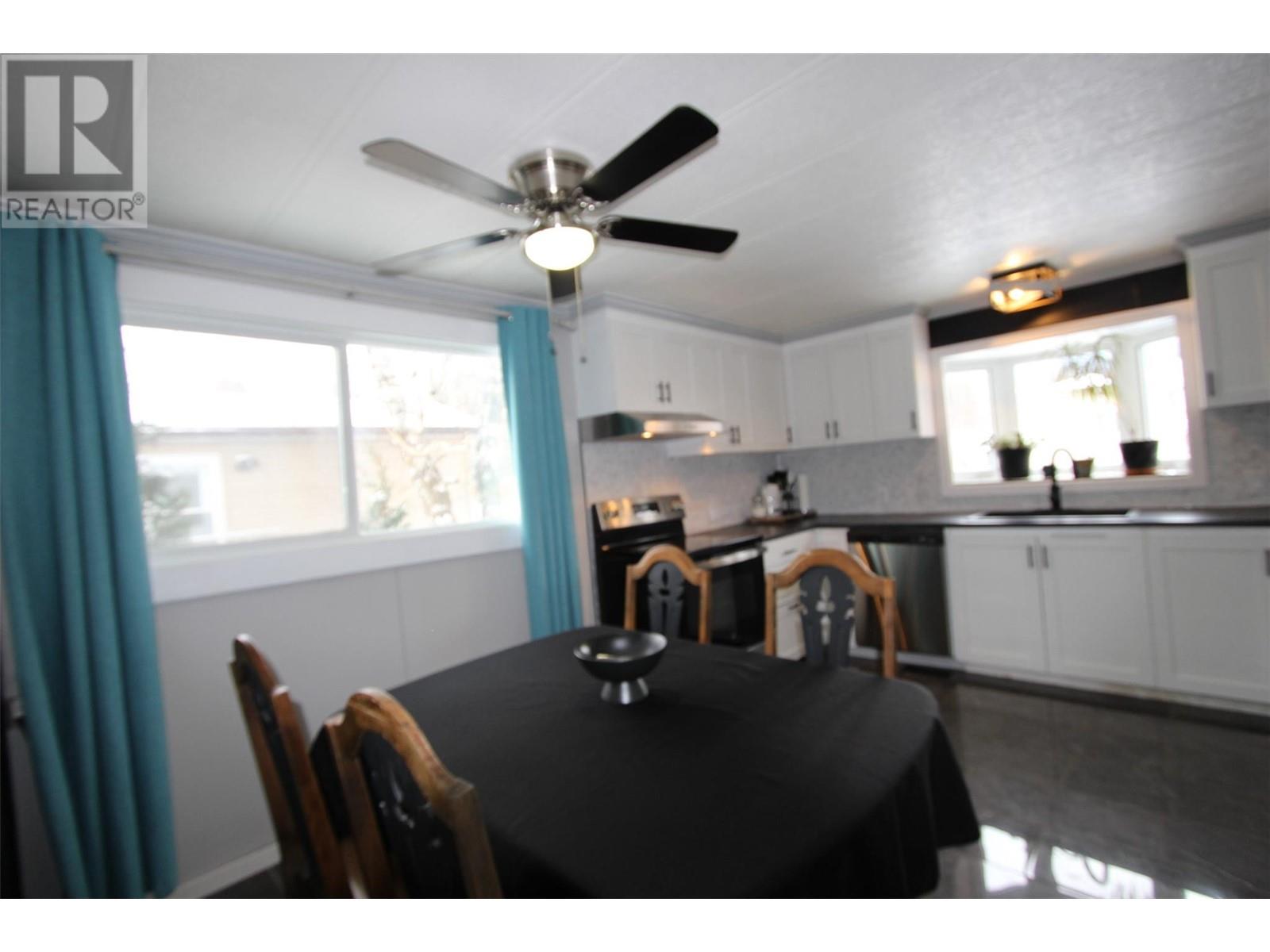 100 Aspen Drive Unit# 32 Lot# 32, Sparwood, British Columbia  V0B 2G0 - Photo 20 - 10329065