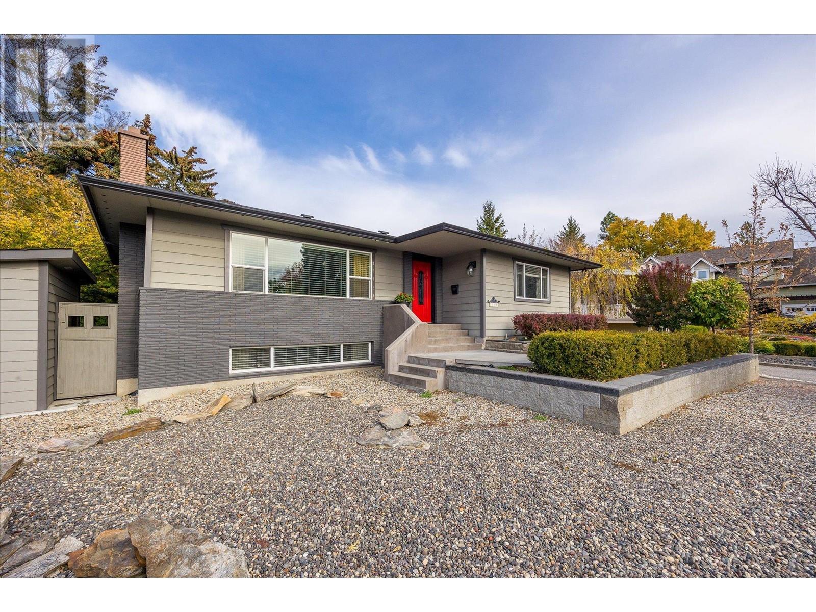 1508 Pinehurst Crescent, Kelowna, British Columbia  V1Y 4H9 - Photo 2 - 10328520