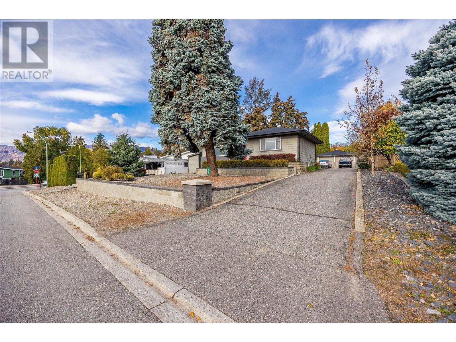 1508 Pinehurst Crescent, Kelowna, British Columbia  V1Y 4H9 - Photo 4 - 10328520