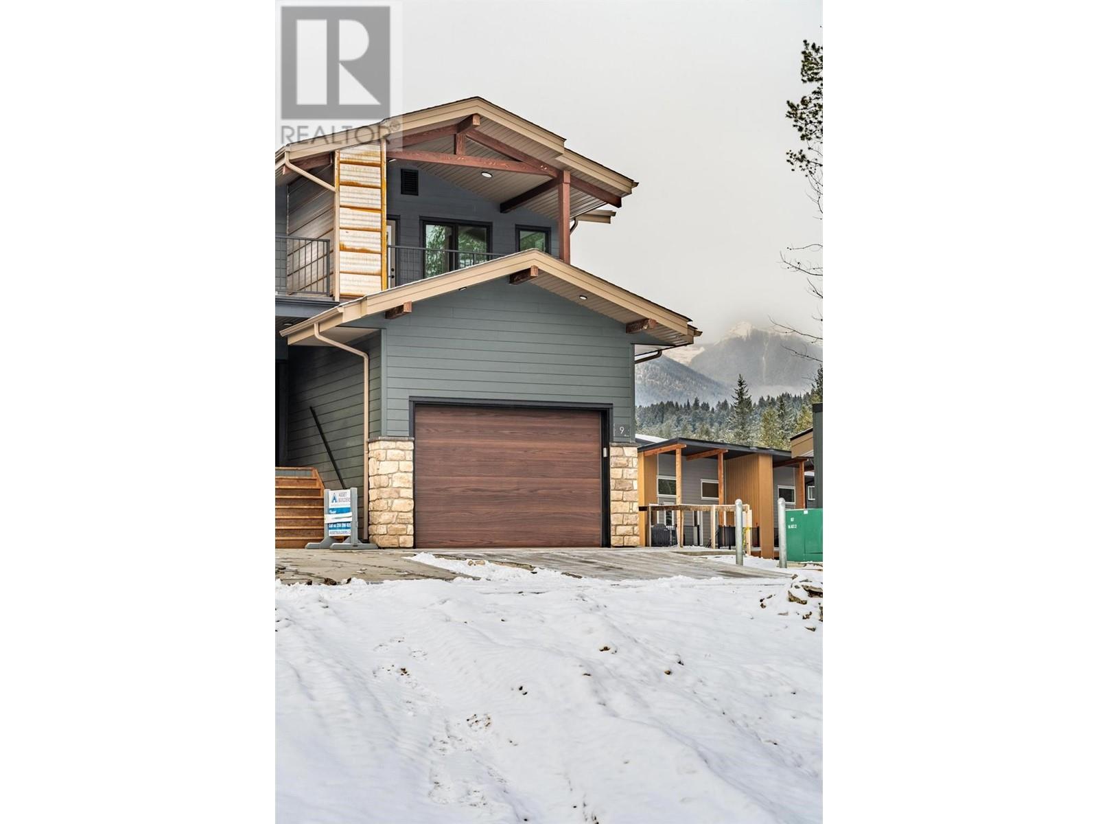 1444 Granite Drive Unit# 9, Golden, British Columbia  V0A 1H3 - Photo 6 - 10329189