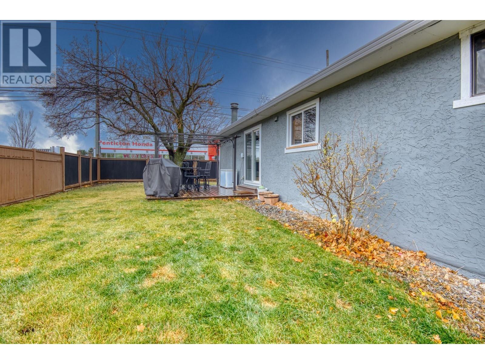 511 Duncan Avenue W, Penticton, British Columbia  V2A 2V8 - Photo 25 - 10329262