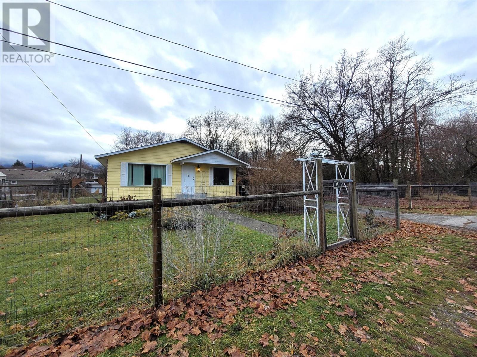 750 75th Avenue, Grand Forks, British Columbia  V0H 1H0 - Photo 5 - 10329319