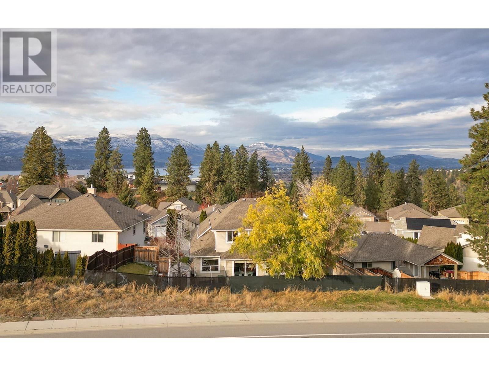 4897 Warbler Court, Kelowna, British Columbia  V1W 5A1 - Photo 79 - 10329248