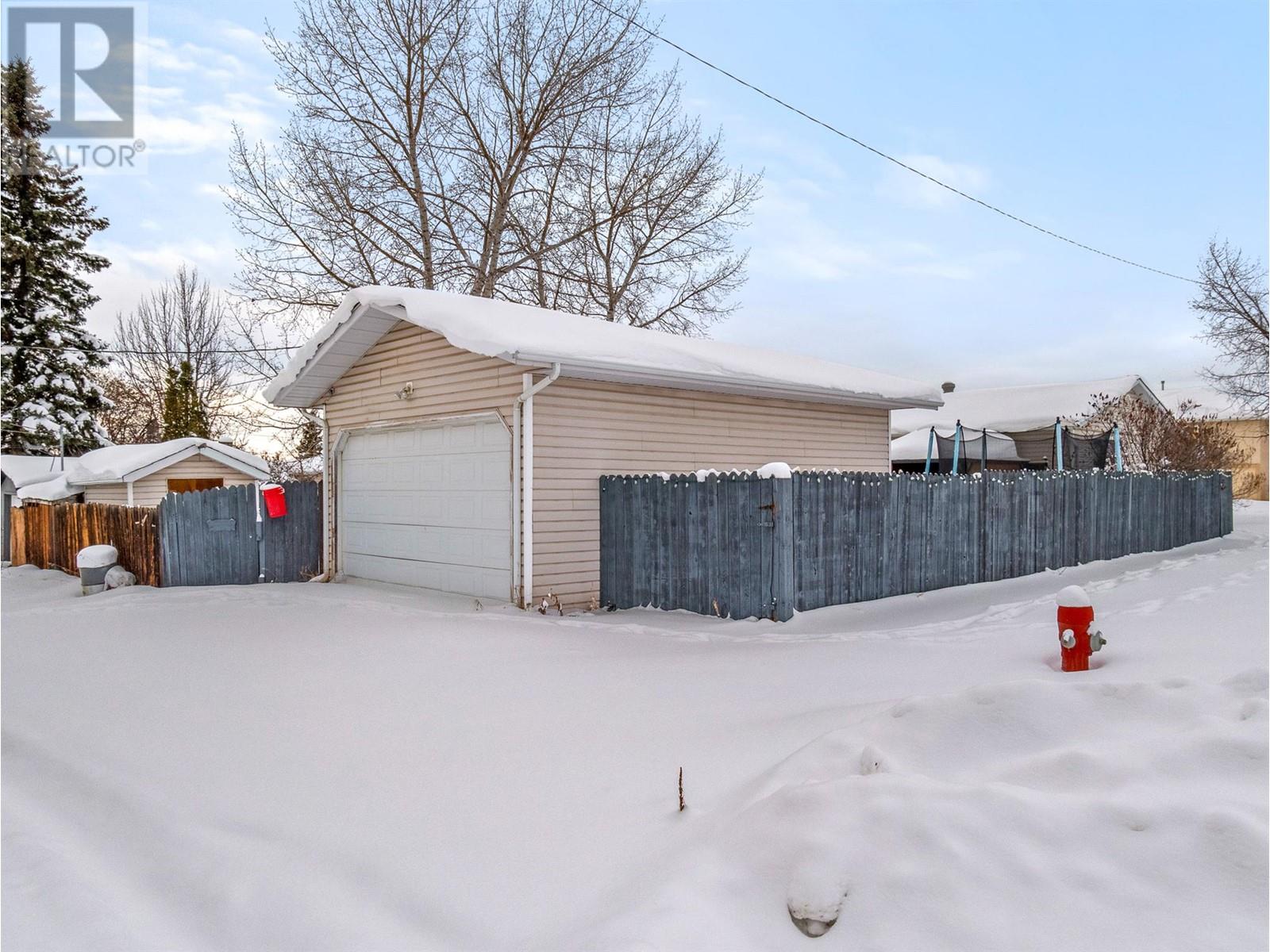 301 95 Avenue, Dawson Creek, British Columbia  V1G 1H4 - Photo 28 - 10329696