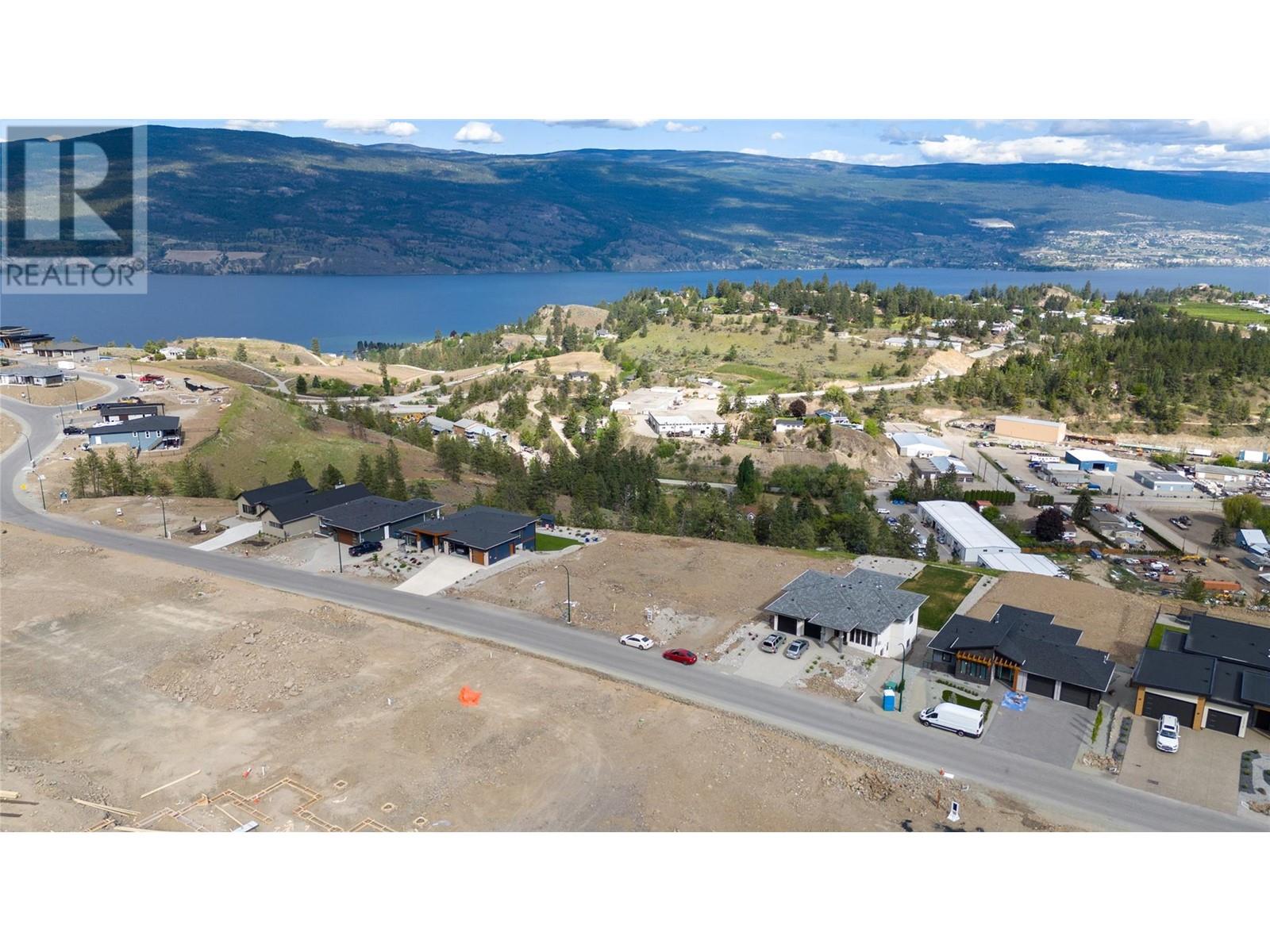 17555 Sanborn Street, Summerland, British Columbia  V0H 1Z6 - Photo 5 - 10330381