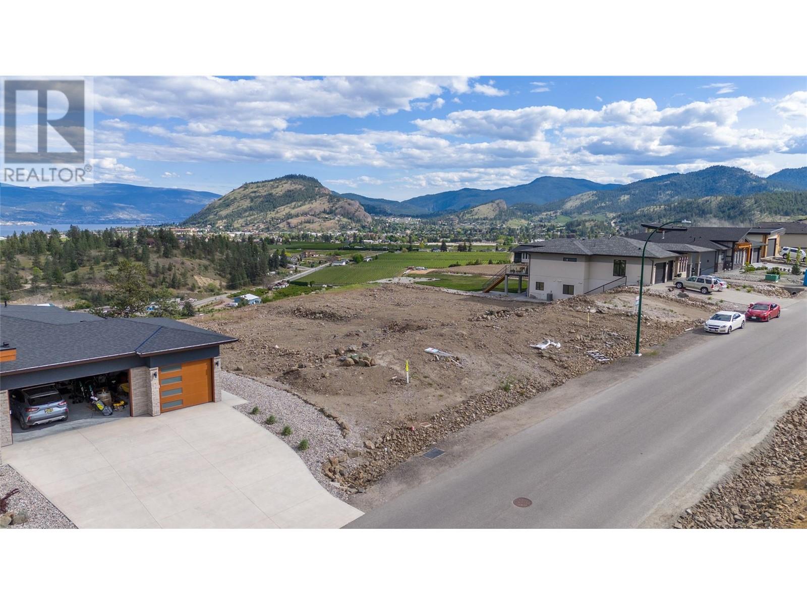 17555 Sanborn Street, Summerland, British Columbia  V0H 1Z6 - Photo 9 - 10330381