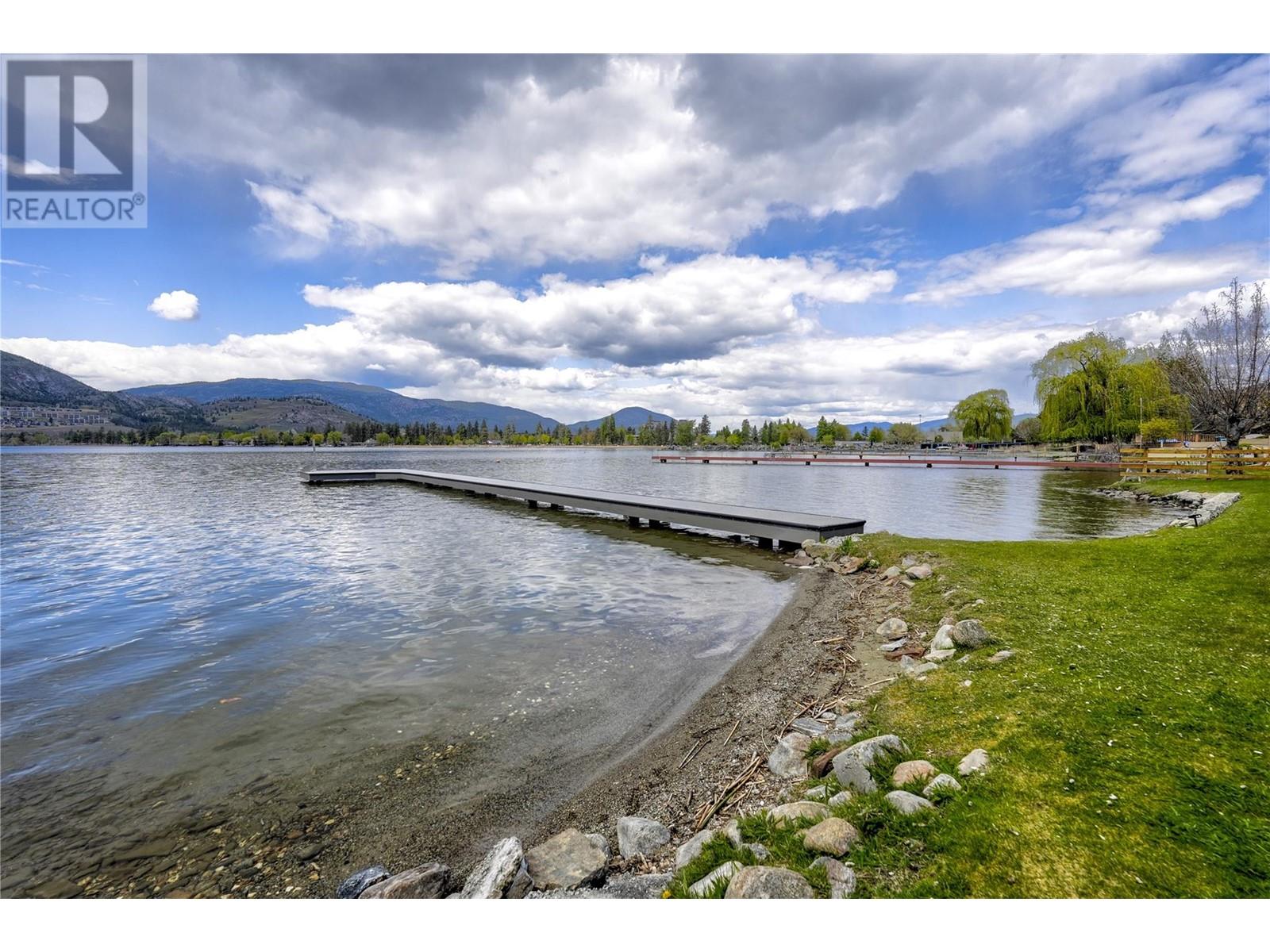 3951 Lakeside Road, Penticton, British Columbia  V2A 8W3 - Photo 32 - 10330420