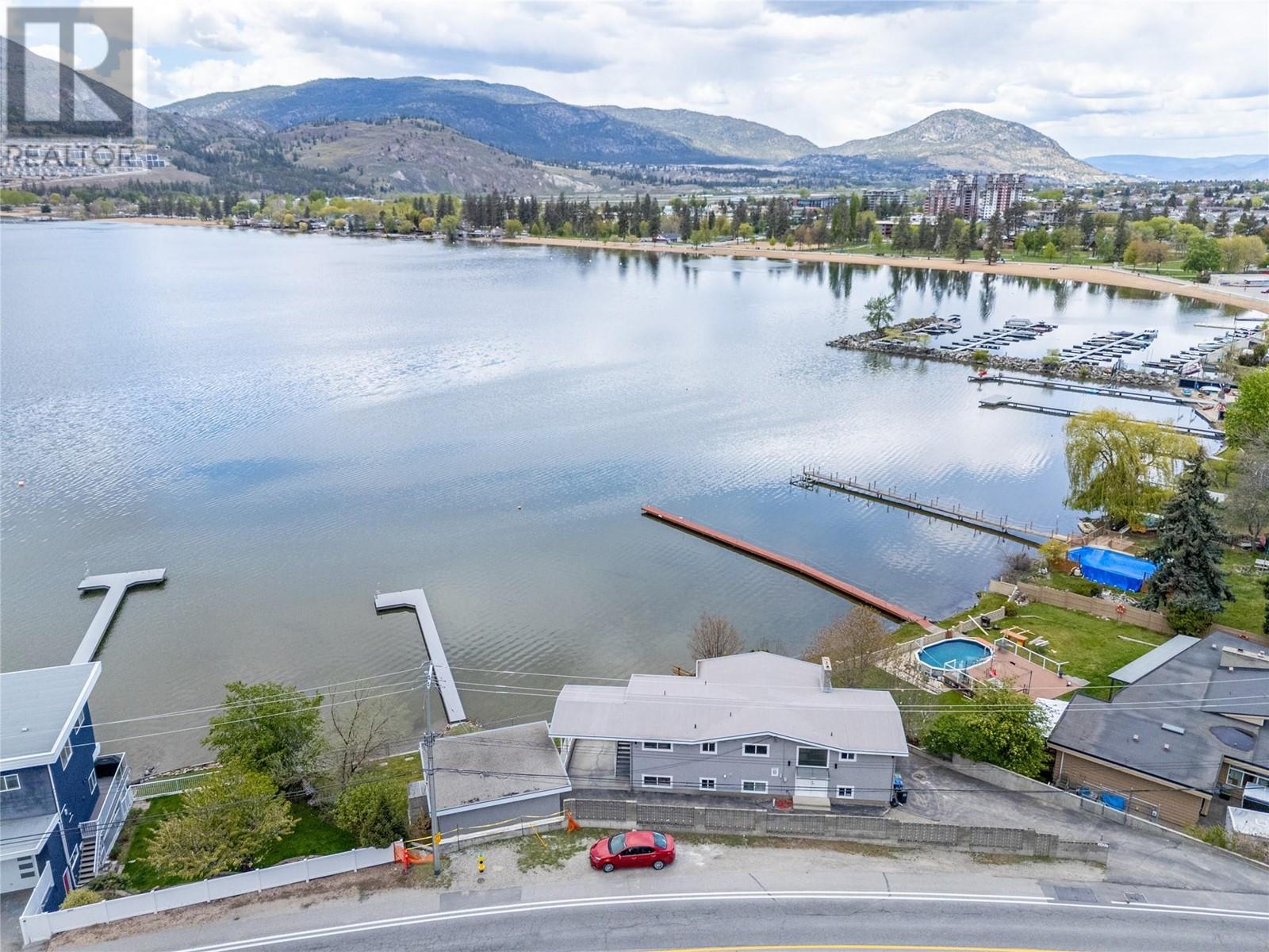 3951 Lakeside Road, Penticton, British Columbia  V2A 8W3 - Photo 48 - 10330420