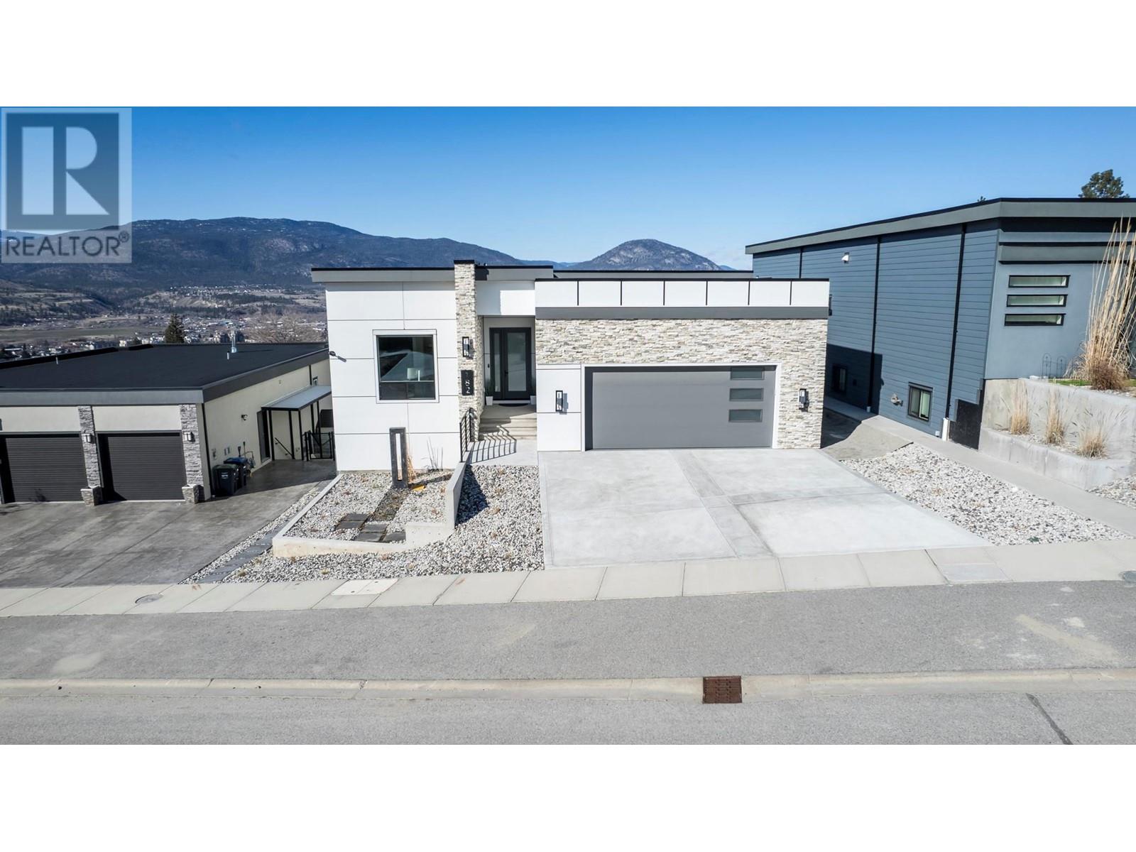 182 Avery Place, Penticton, British Columbia  V2A 0B4 - Photo 1 - 10330418