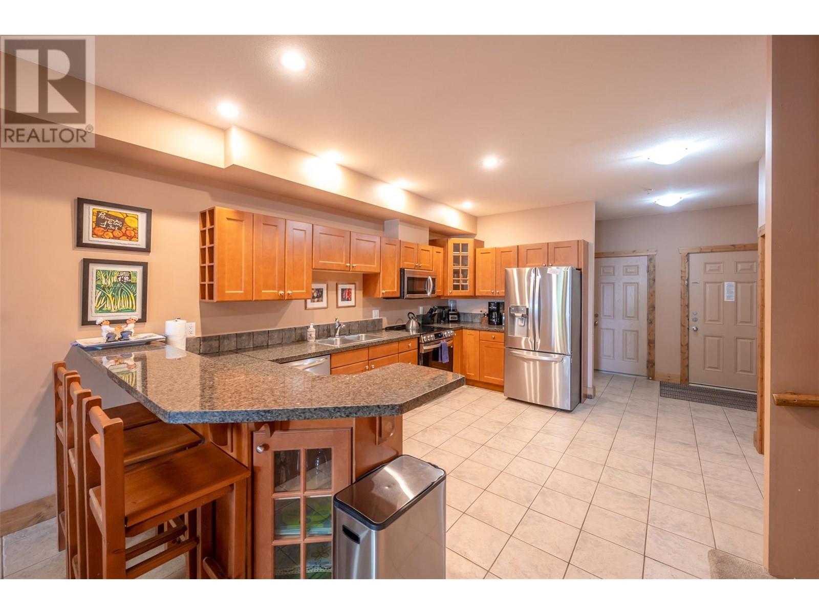 5401 Lakeshore Drive Unit# 104, Osoyoos, British Columbia  V0H 1V6 - Photo 4 - 10329714