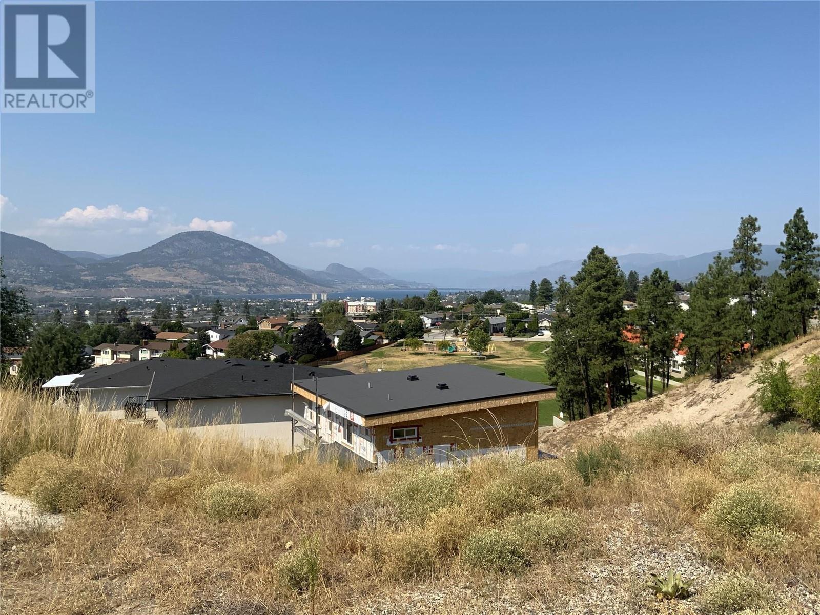 133 Timberstone Place, Penticton, British Columbia  V2A 0B5 - Photo 2 - 10330499