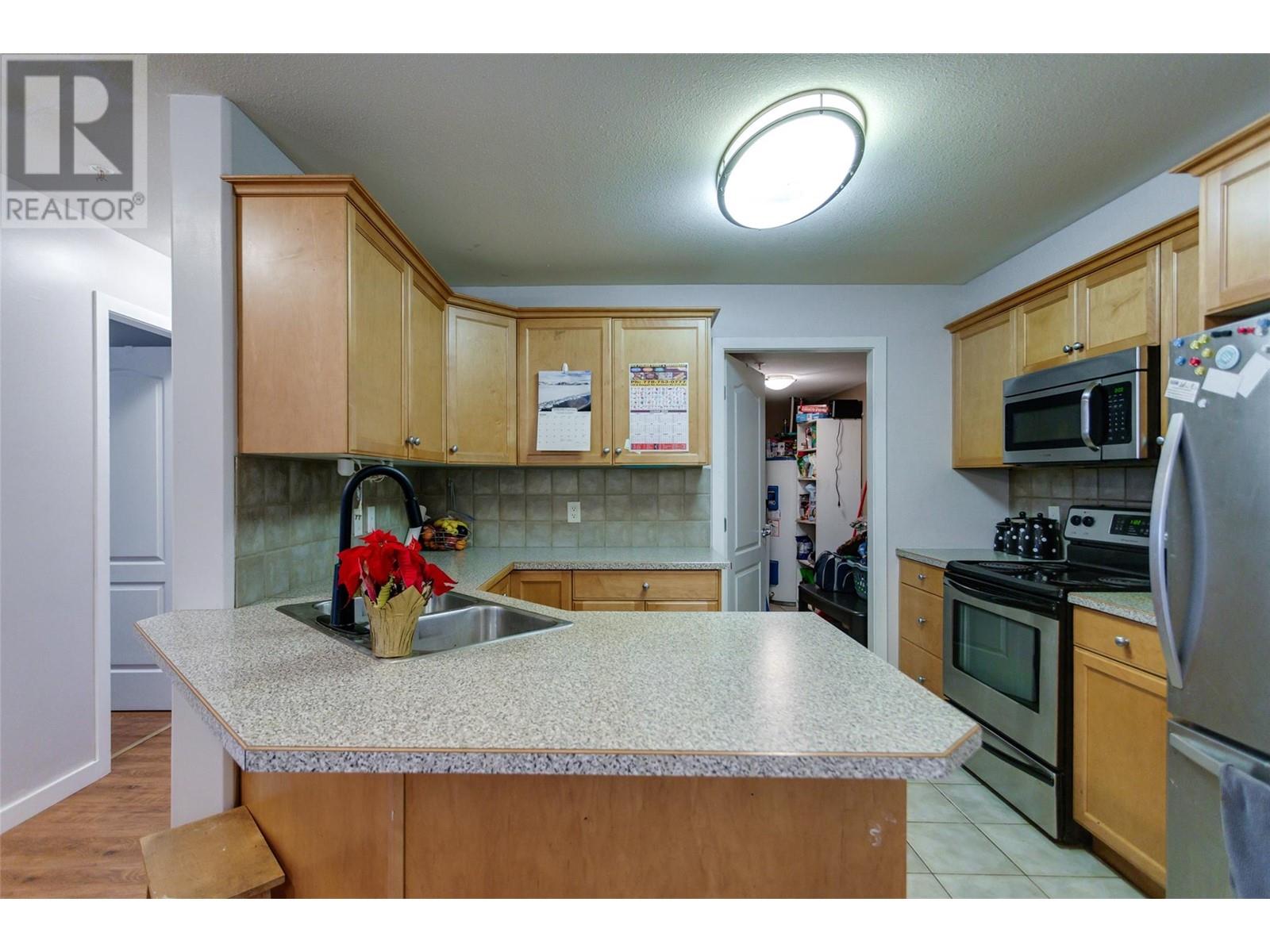 260 Franklyn Road Unit# 113, Kelowna, British Columbia  V1K 1K1 - Photo 4 - 10330699